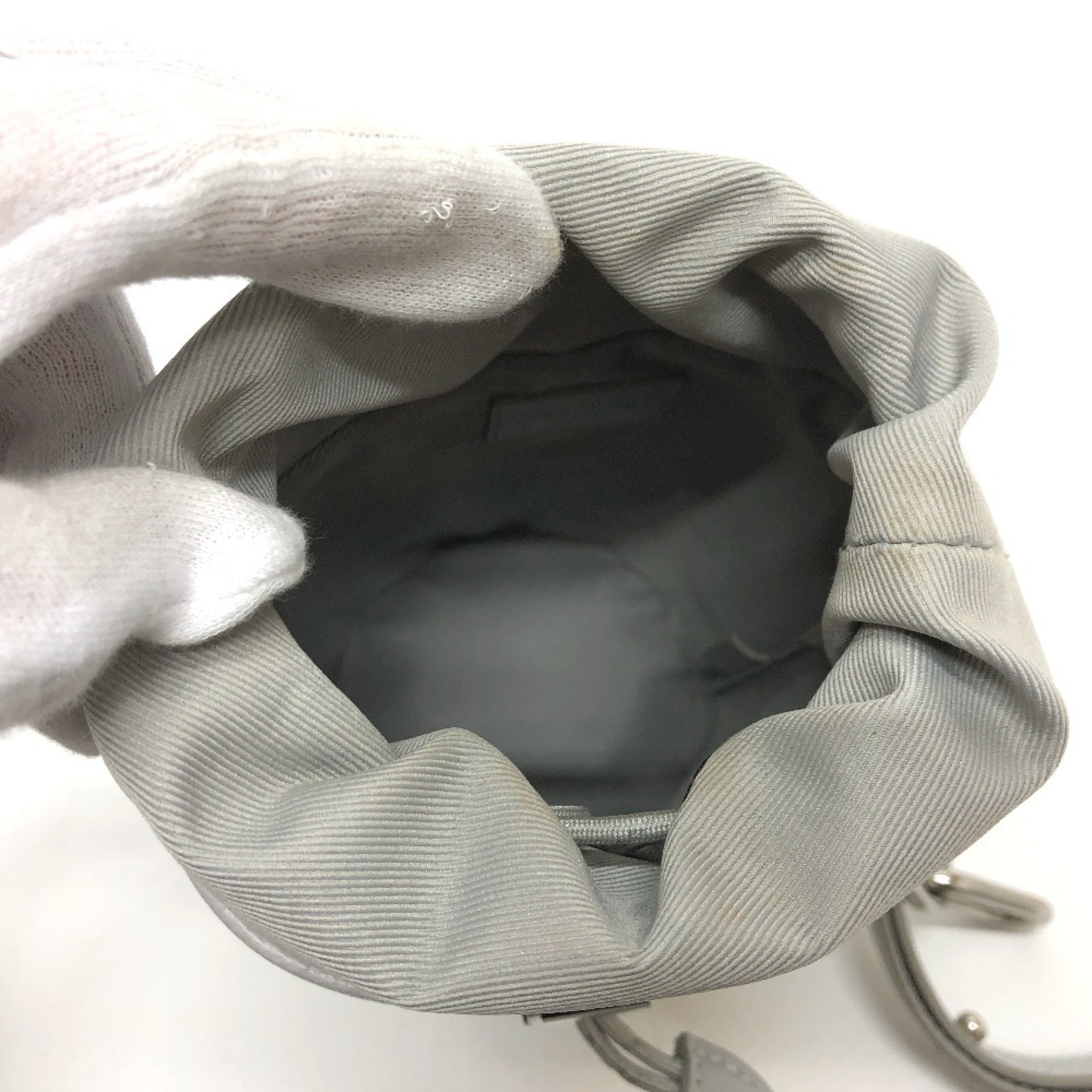 Louis Vuitton White Monogram Shoulder Bag (Pre-Owned)