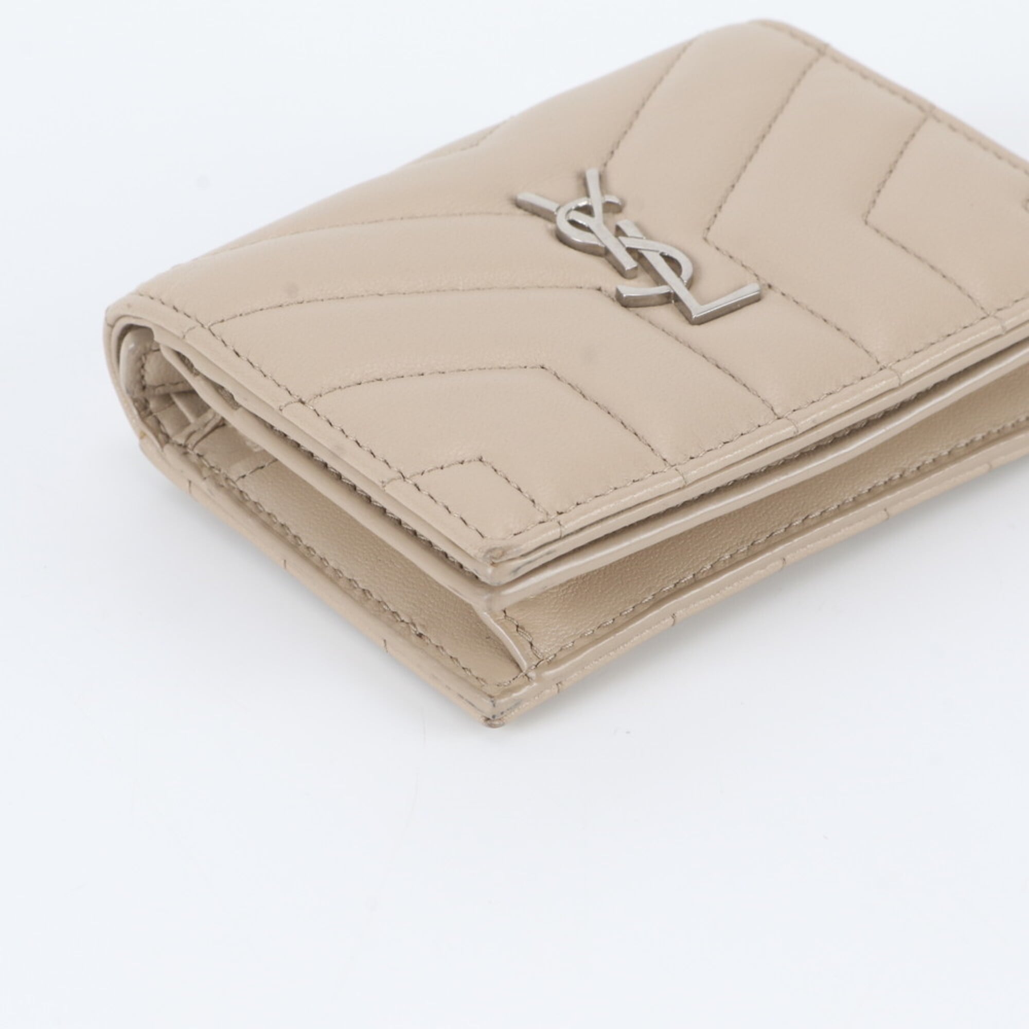 Yves Saint Laurent Beige Leather Wallet (Bi-Fold) (Pre-Owned)