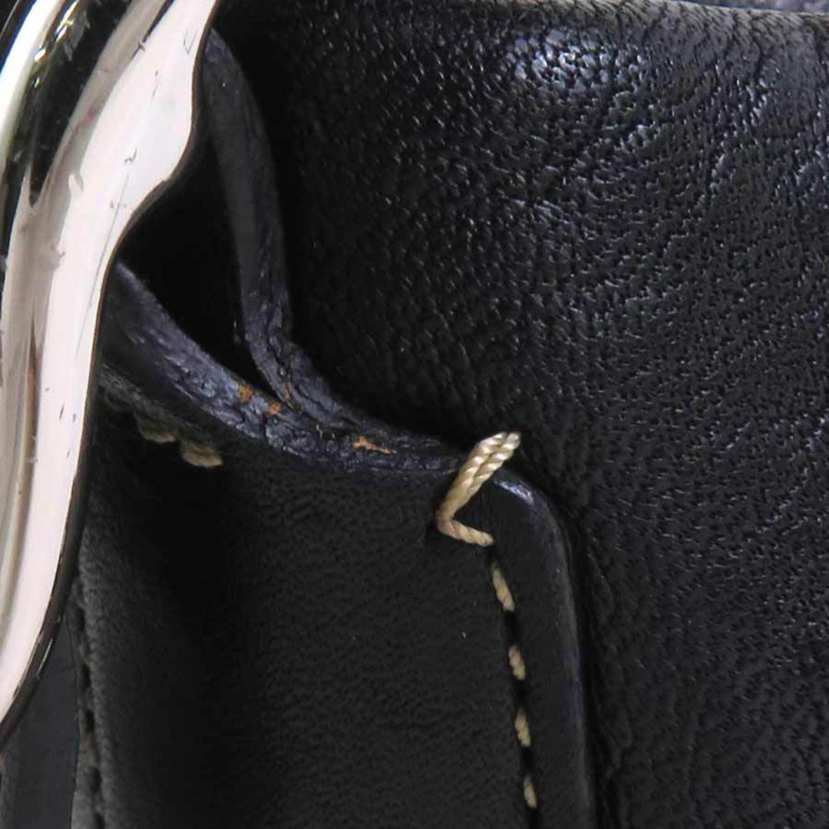 Coach Black Leather Handbag (Pre-Owned)