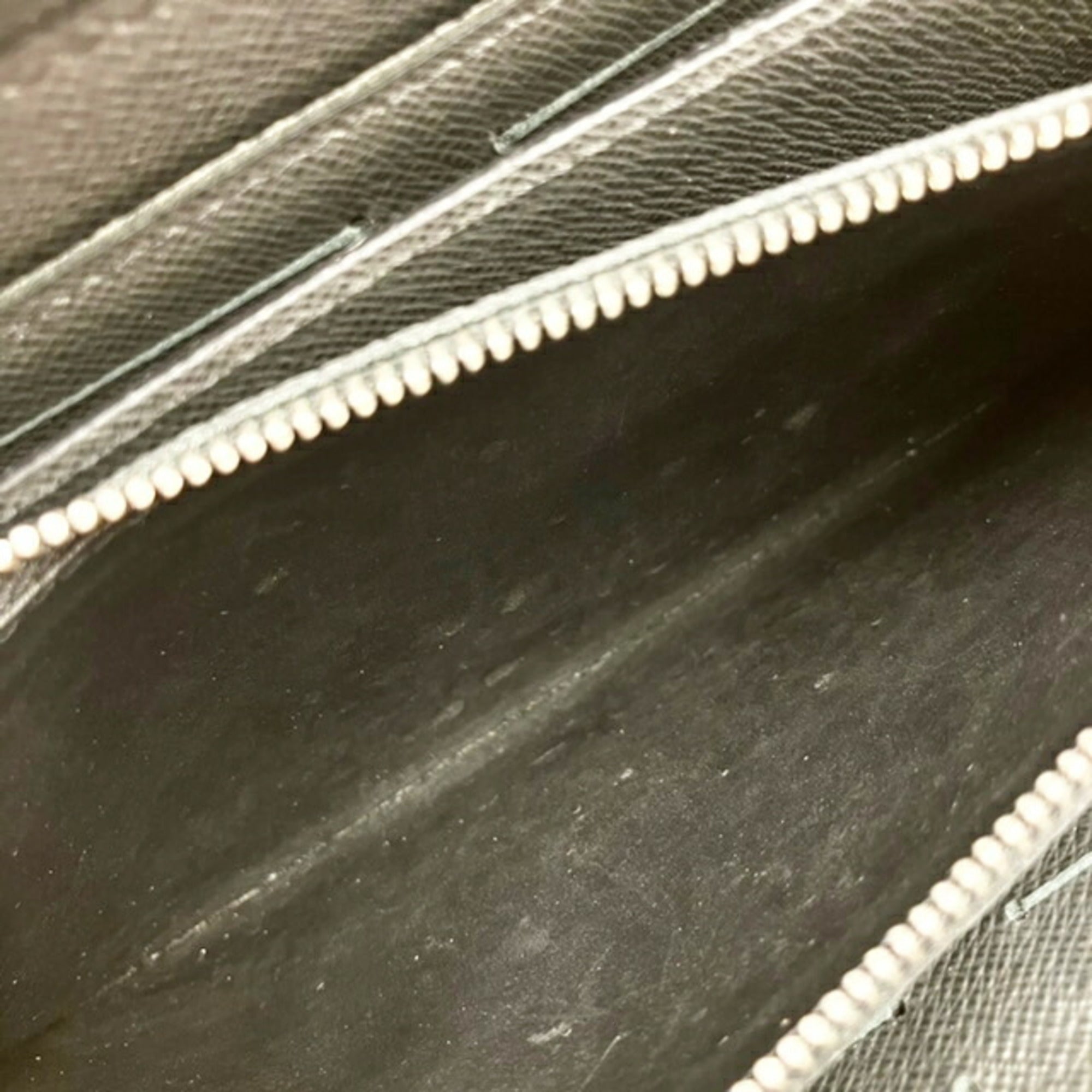 Louis Vuitton Ardoise Taiga Leather Long Wallet (Bi-Fold) (Pre-Owned)