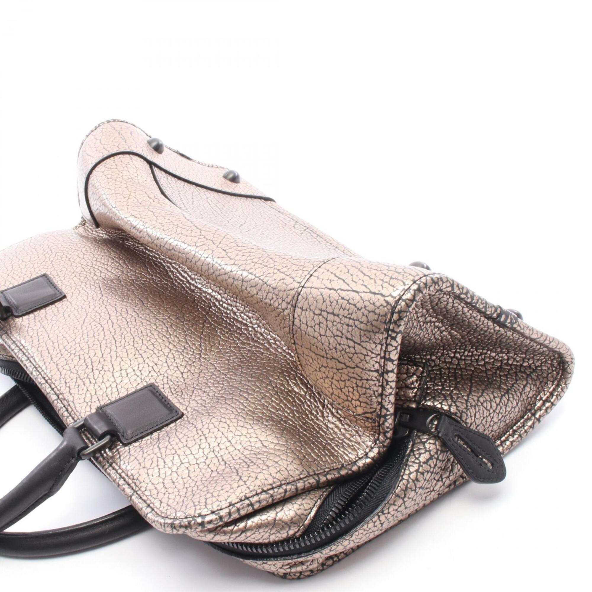 Loewe Amazona Gold Leather Handbag (Pre-Owned)