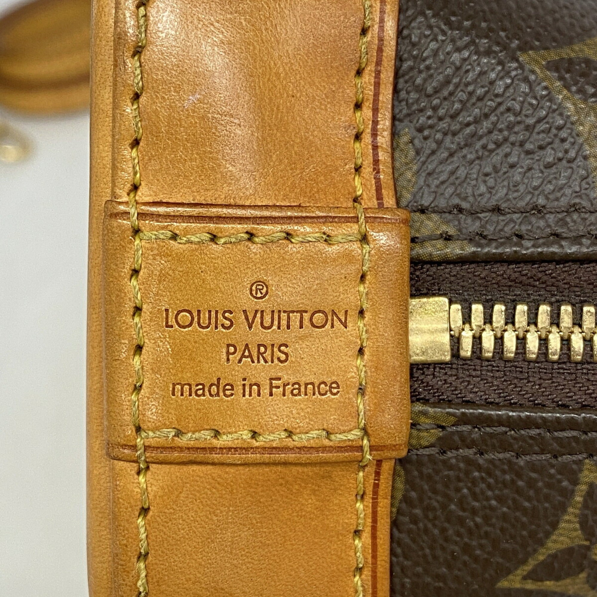 Louis Vuitton Brown Handbag (Pre-Owned)