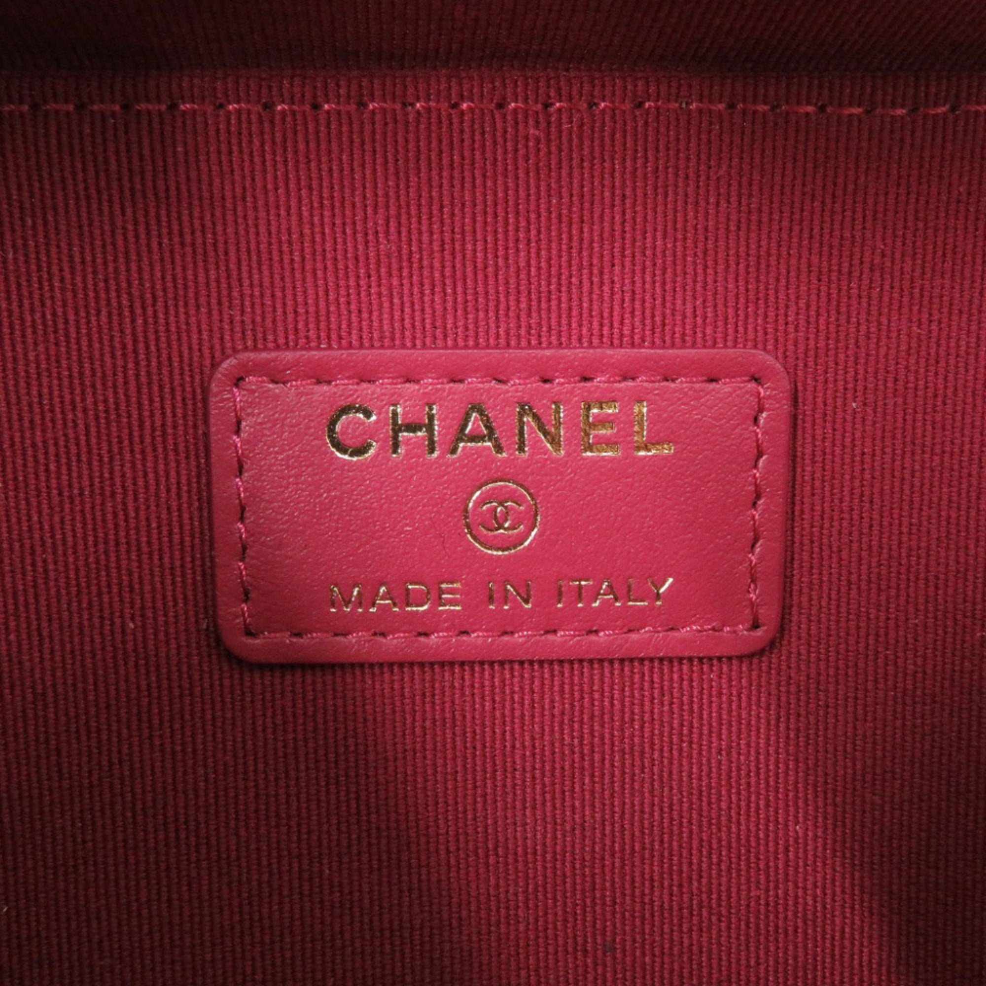 Chanel Black Grained Calfskin Shoulder Bag (Pre-Owned)