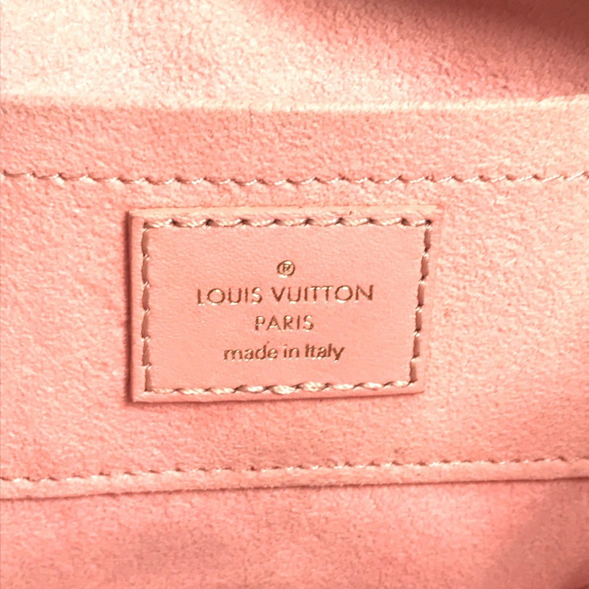 Louis Vuitton Pink Leather Clutch Bag Pochette Shoulder Bag (Pre-Owned)