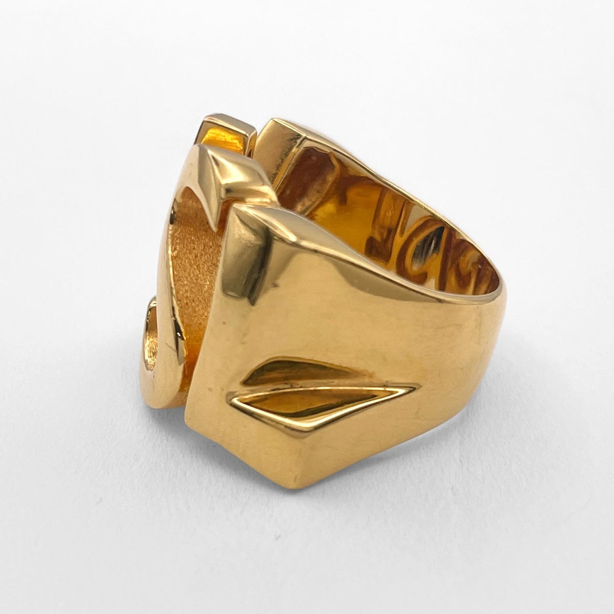 Yves Saint Laurent Gold Metal Band Ring (Pre-Owned)