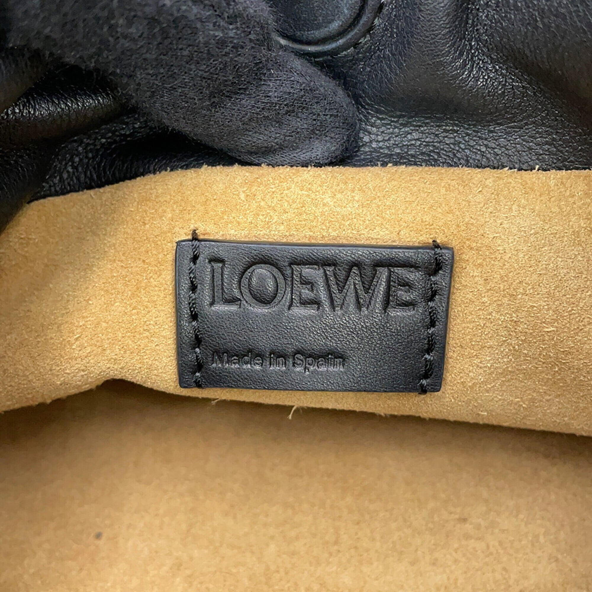 Loewe Flamenco Black Leather Shoulder Bag (Pre-Owned)