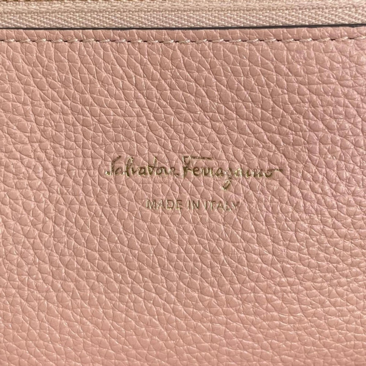 Salvatore Ferragamo Pink Beige Leather Handbag Shoulder Bag (Pre-Owned)