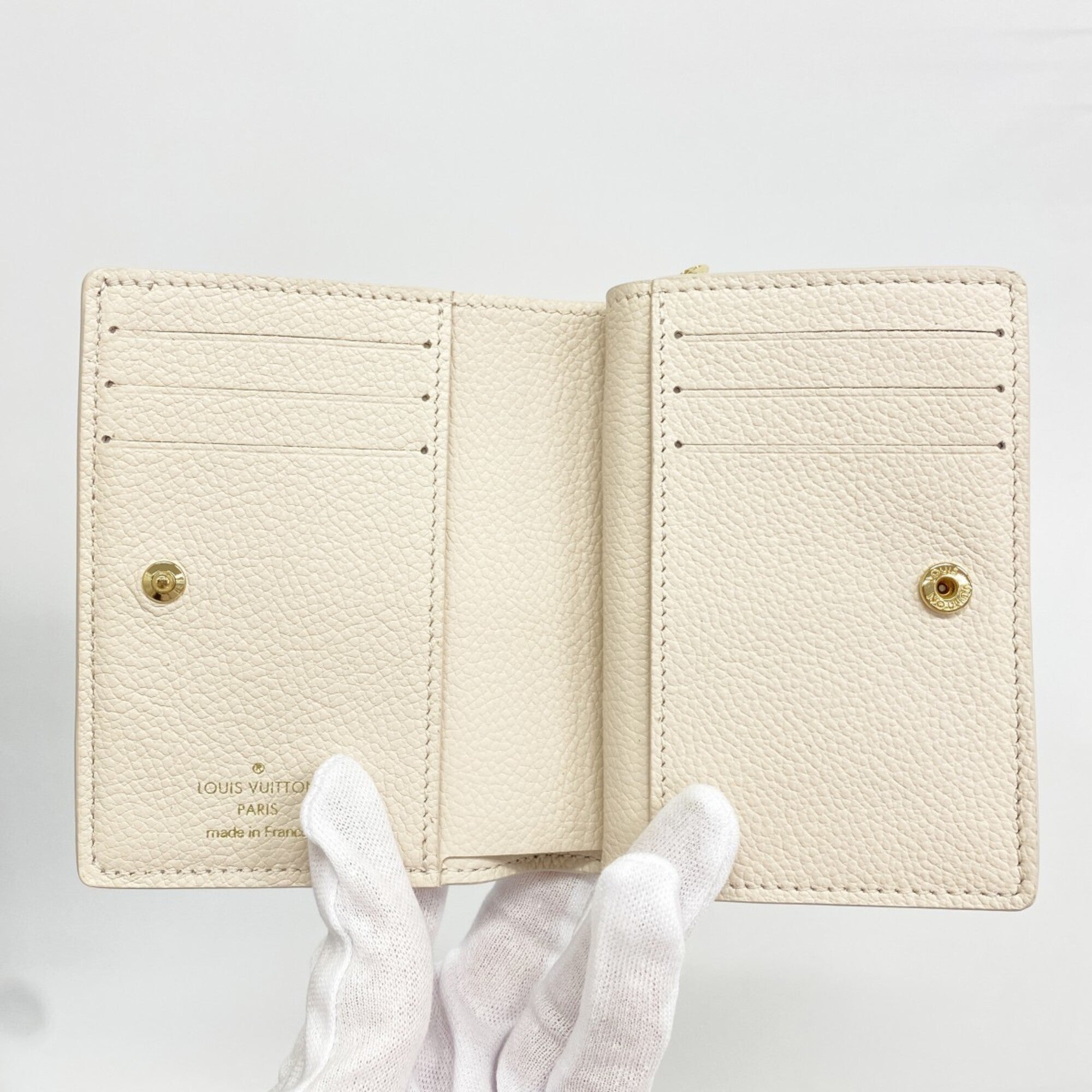 Louis Vuitton Beige Wallet (Bi-Fold) (Pre-Owned)