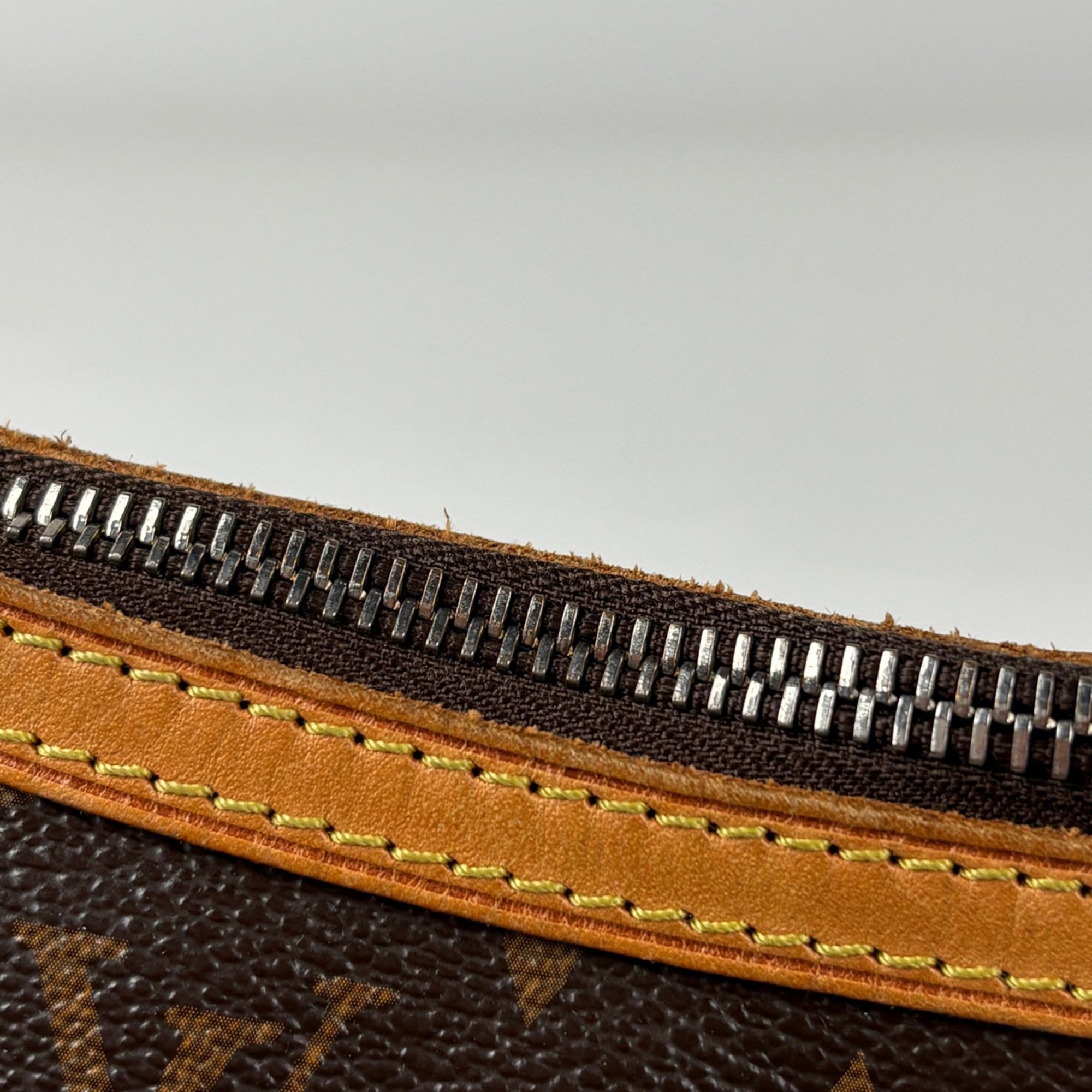 Louis Vuitton Brown Monogram Shoulder Bag (Pre-Owned)