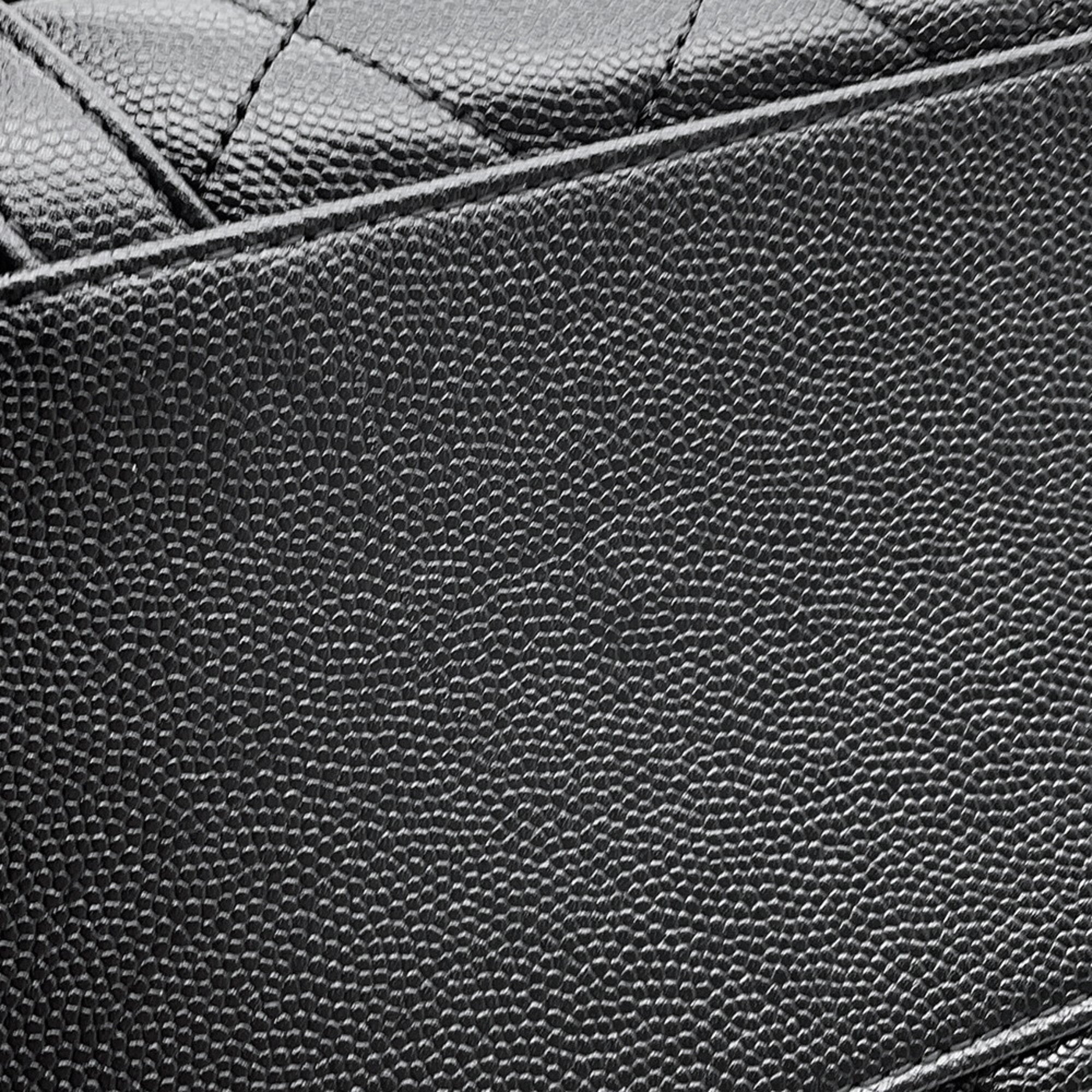 Chanel Black Grained Calfskin Handbag (Pre-Owned)