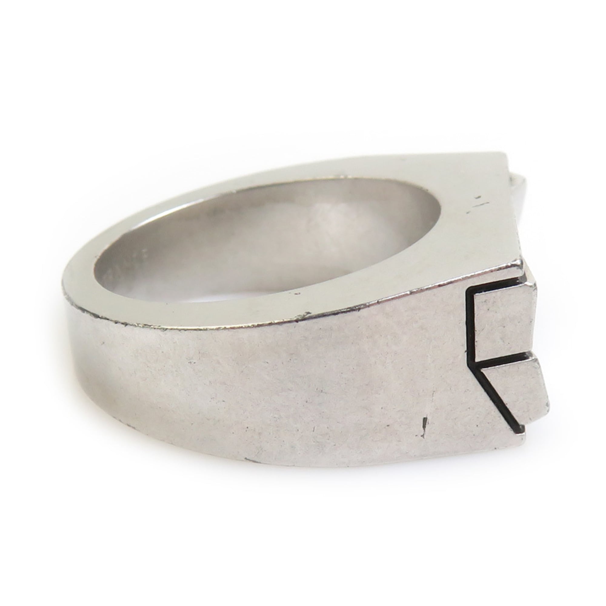 Louis Vuitton Silver Metal Band Ring (Pre-Owned)