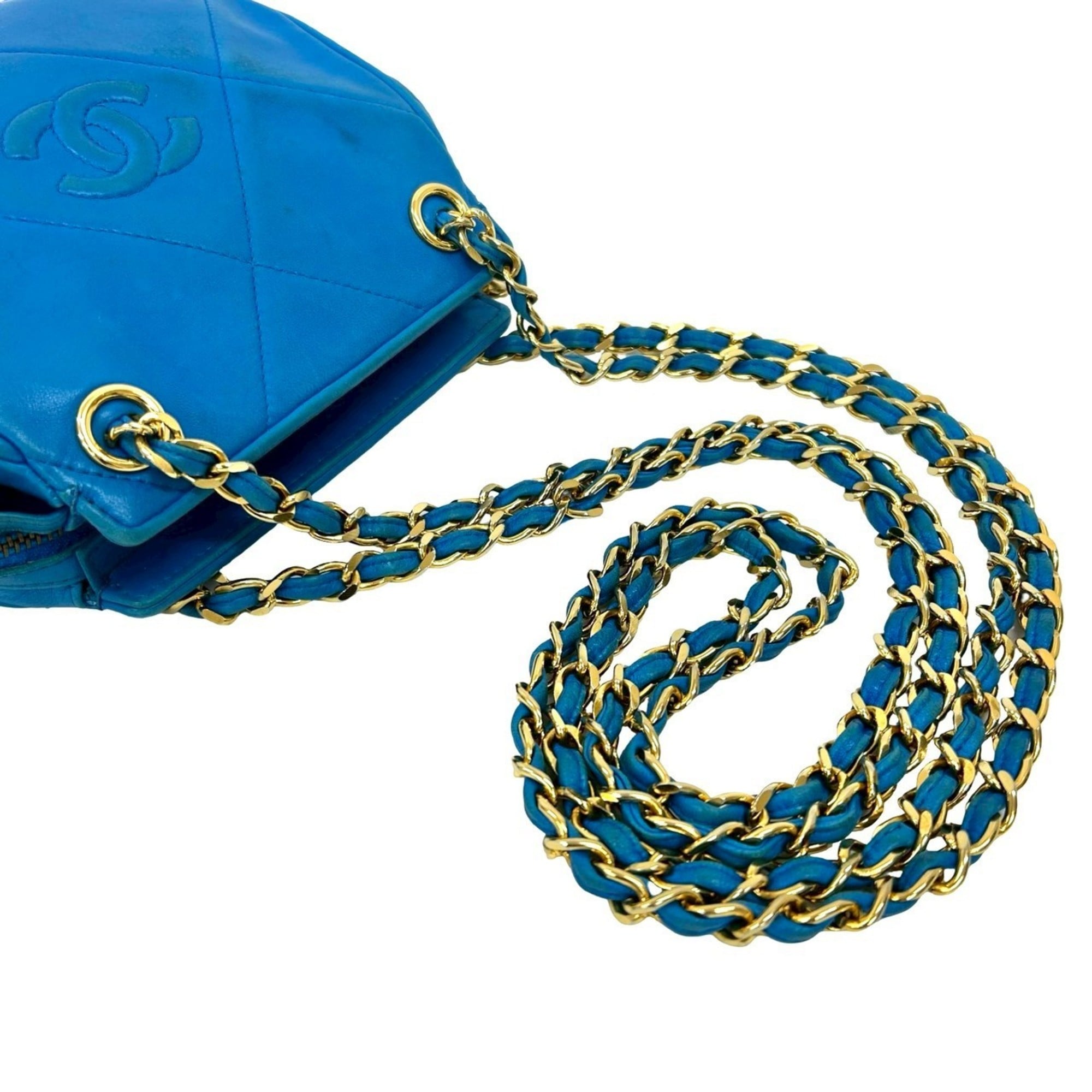 Chanel Blue Leather Shoulder Bag (Pre-Owned)