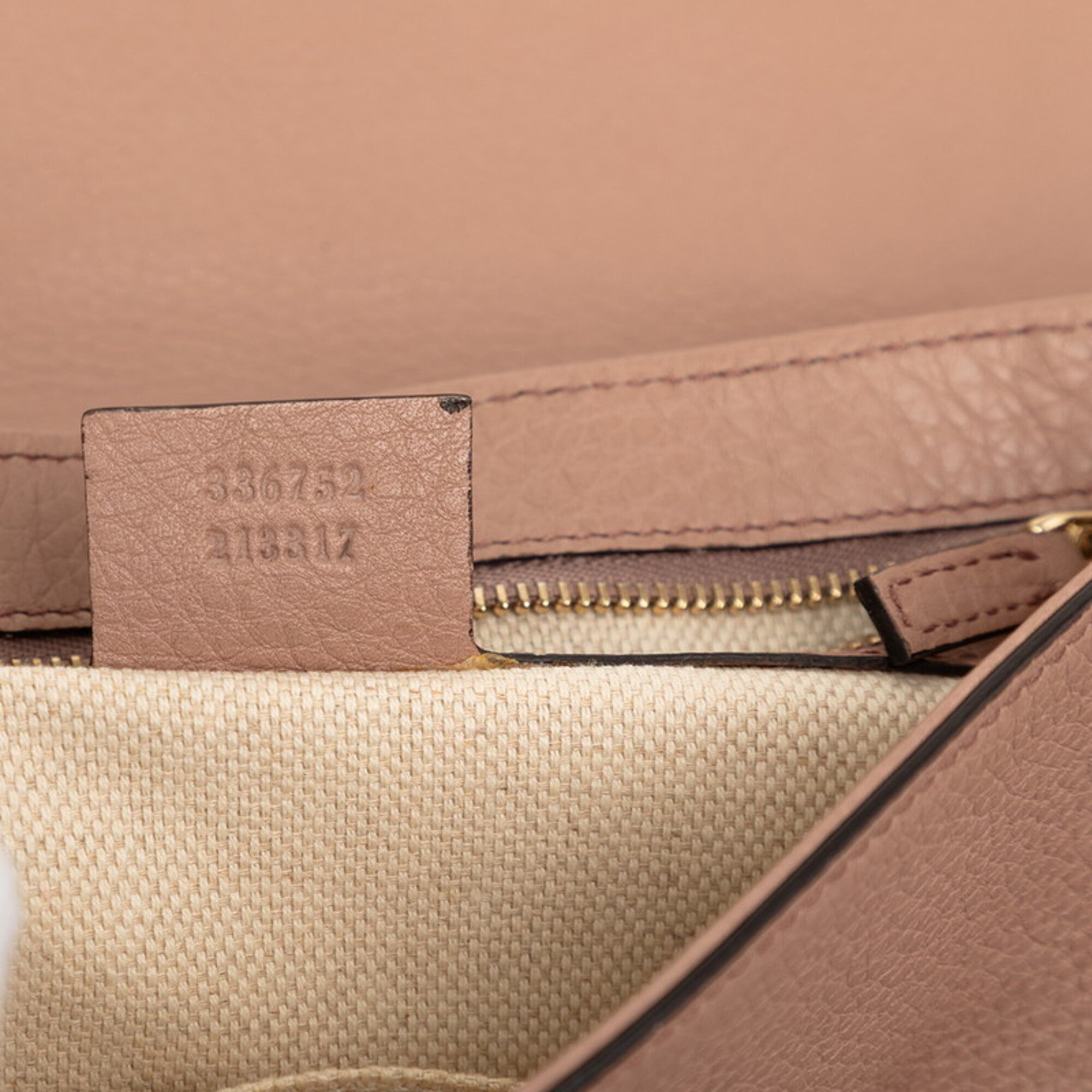 Gucci Pink Leather Shoulder Bag (Pre-Owned)