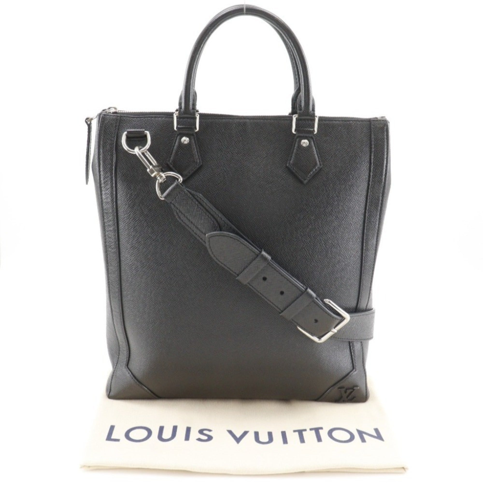 Louis Vuitton Taiga Black Taiga Leather Handbag Tote Bag (Pre-Owned)