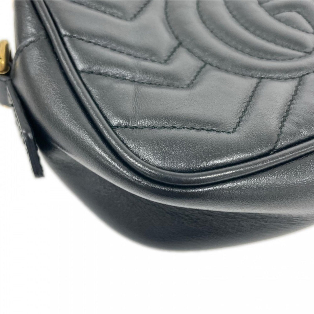 Gucci Black White Leather Shoulder Bag (Pre-Owned)