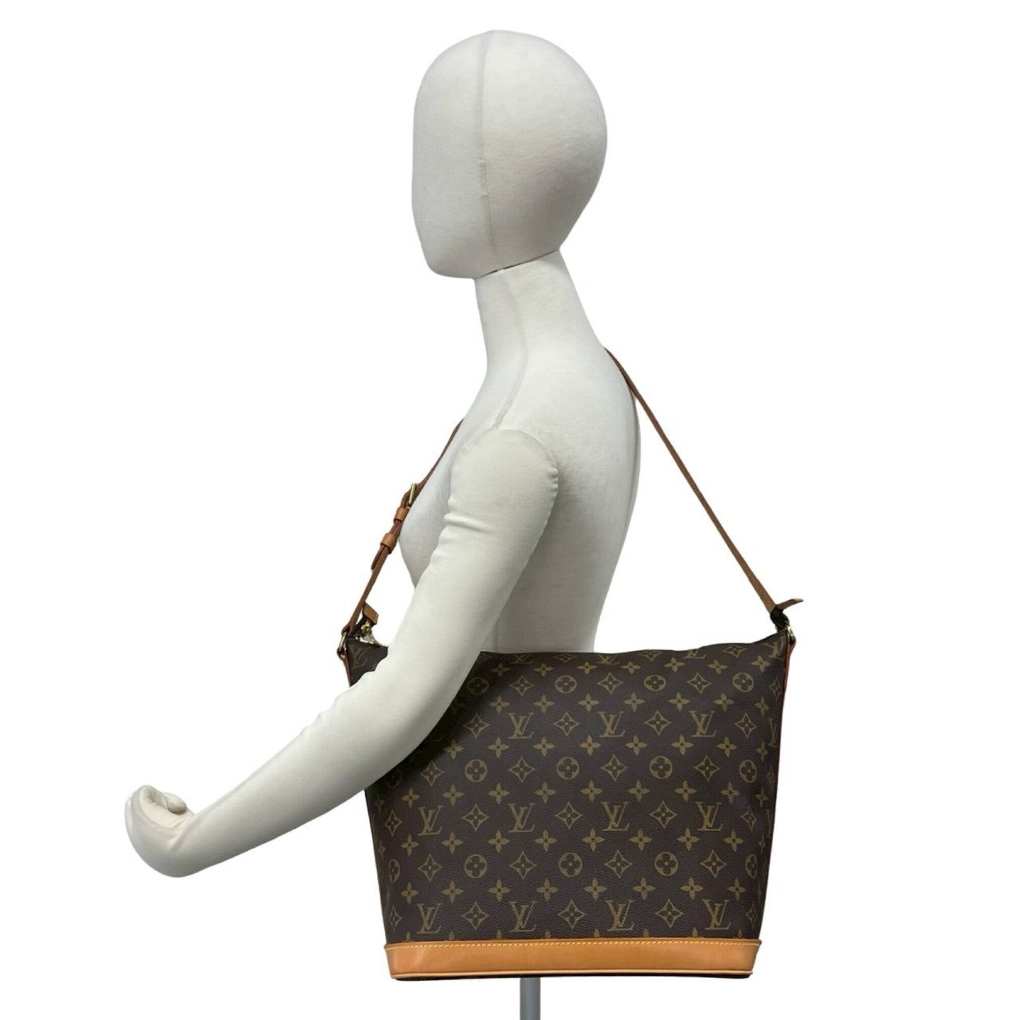 Louis Vuitton Brown Leather Shoulder Bag (Pre-Owned)