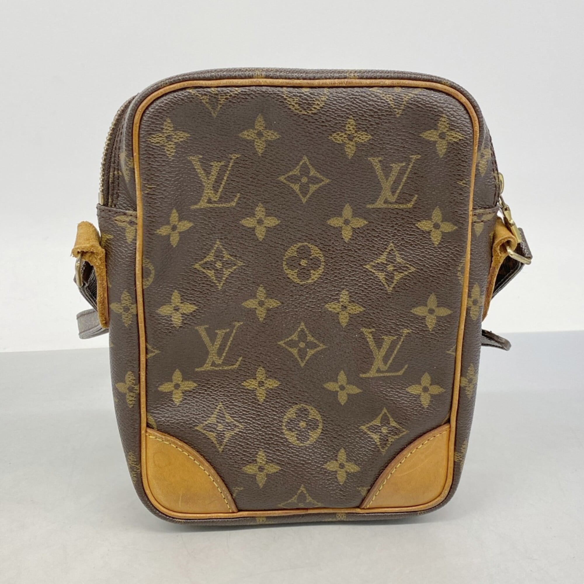Louis Vuitton Brown Shoulder Bag (Pre-Owned)