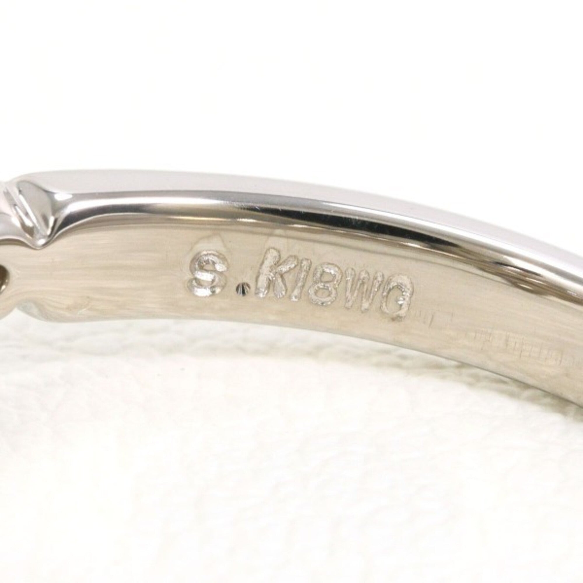 Unbranded White Gold White Gold (18K) Band Ring (Pre-Owned)