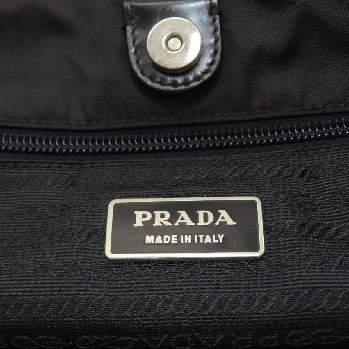 Prada Black Nylon Shoulder Bag (Pre-Owned)