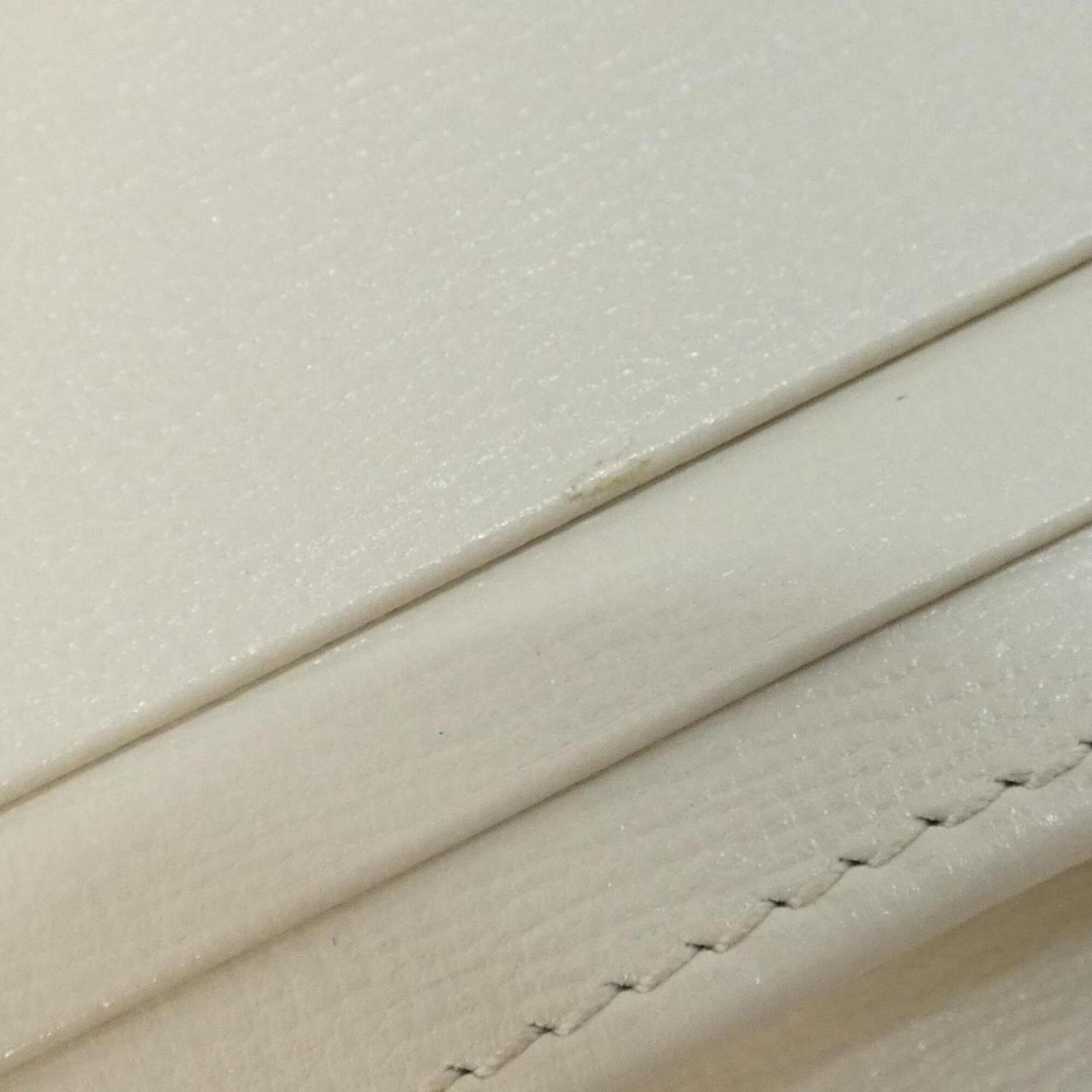Gucci Beige White Gg Supreme Leather Wallet (Bi-Fold) (Pre-Owned)