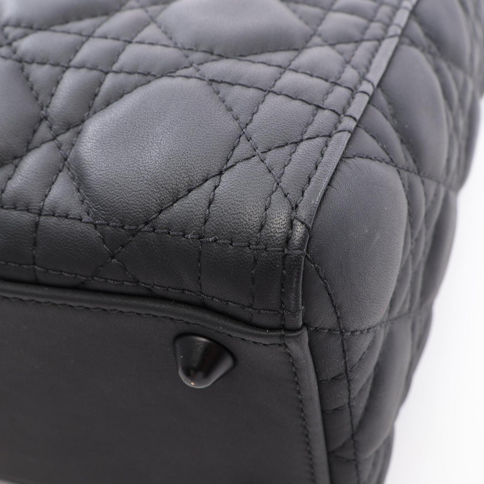 Christian Dior Black Leather Handbag (Pre-Owned)