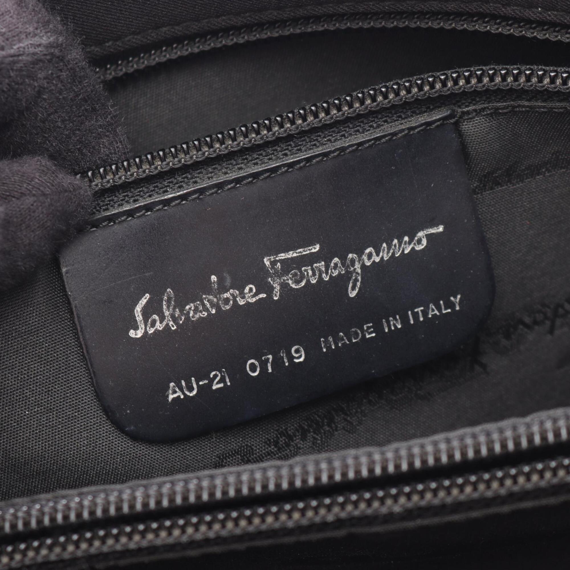 Salvatore Ferragamo Black Nylon Handbag Shoulder Bag (Pre-Owned)