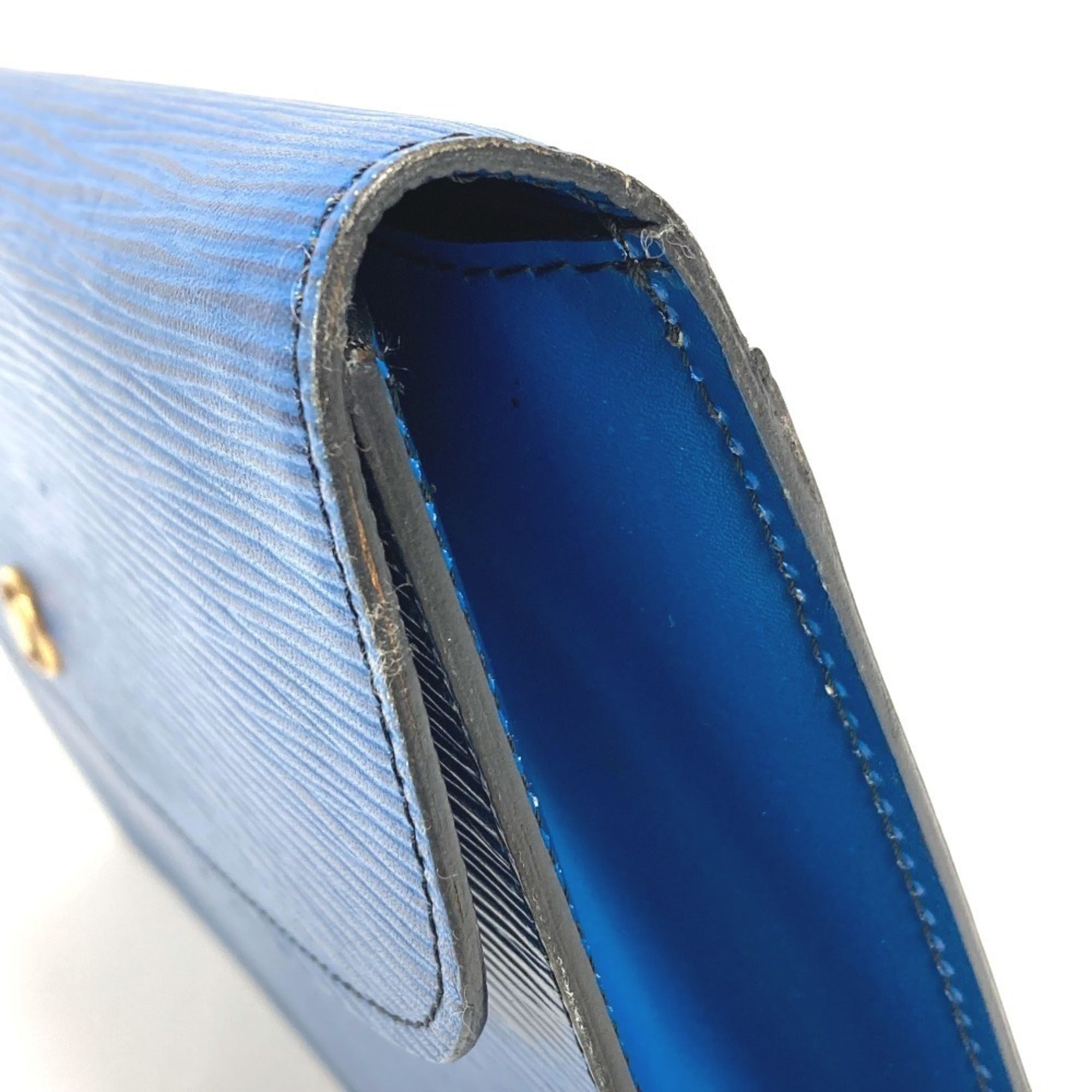 Louis Vuitton Blue Toledo Blue Epi Leather Clutch Bag (Pre-Owned)