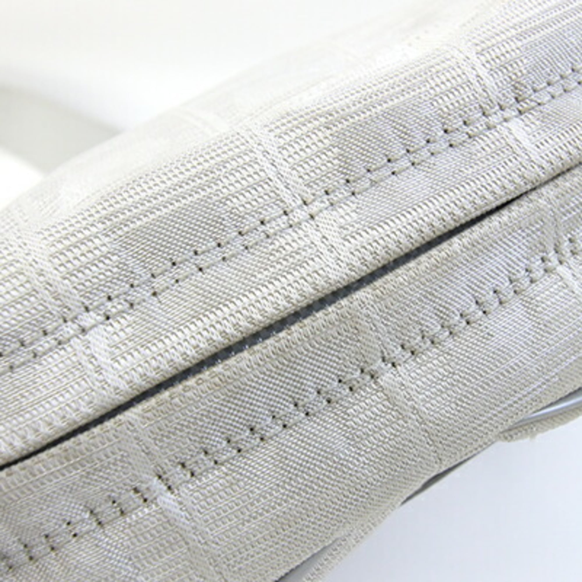 Chanel Silver Nylon Canvas Leather Pochette Shoulder Bag (Pre-Owned)