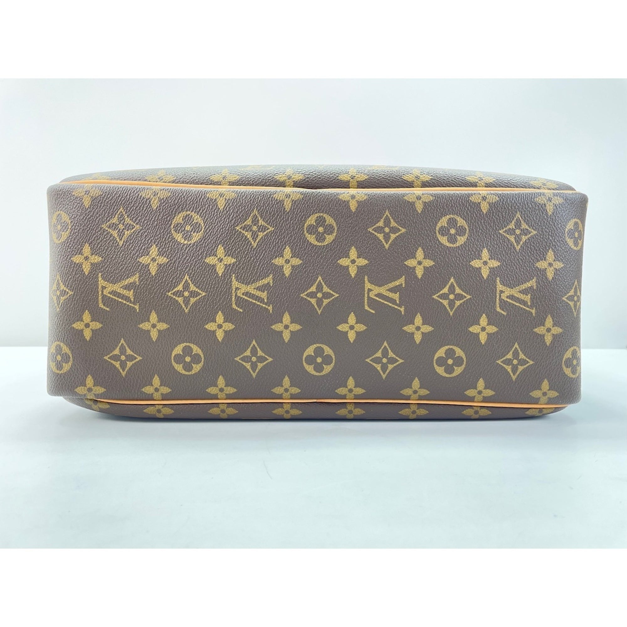 Louis Vuitton Brown Handbag (Pre-Owned)
