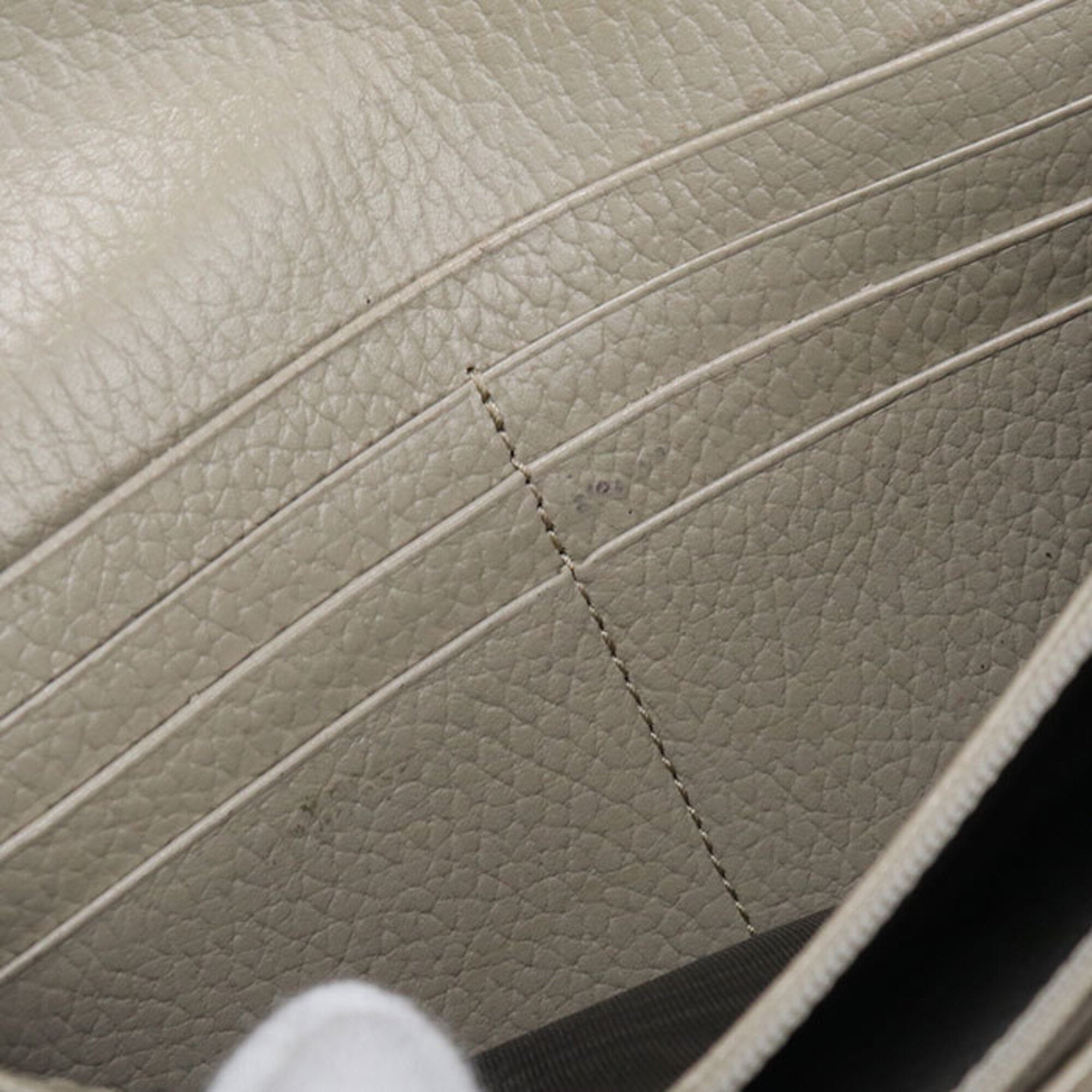 Gucci Beige Gg Supreme Long Wallet (Bi-Fold) (Pre-Owned)