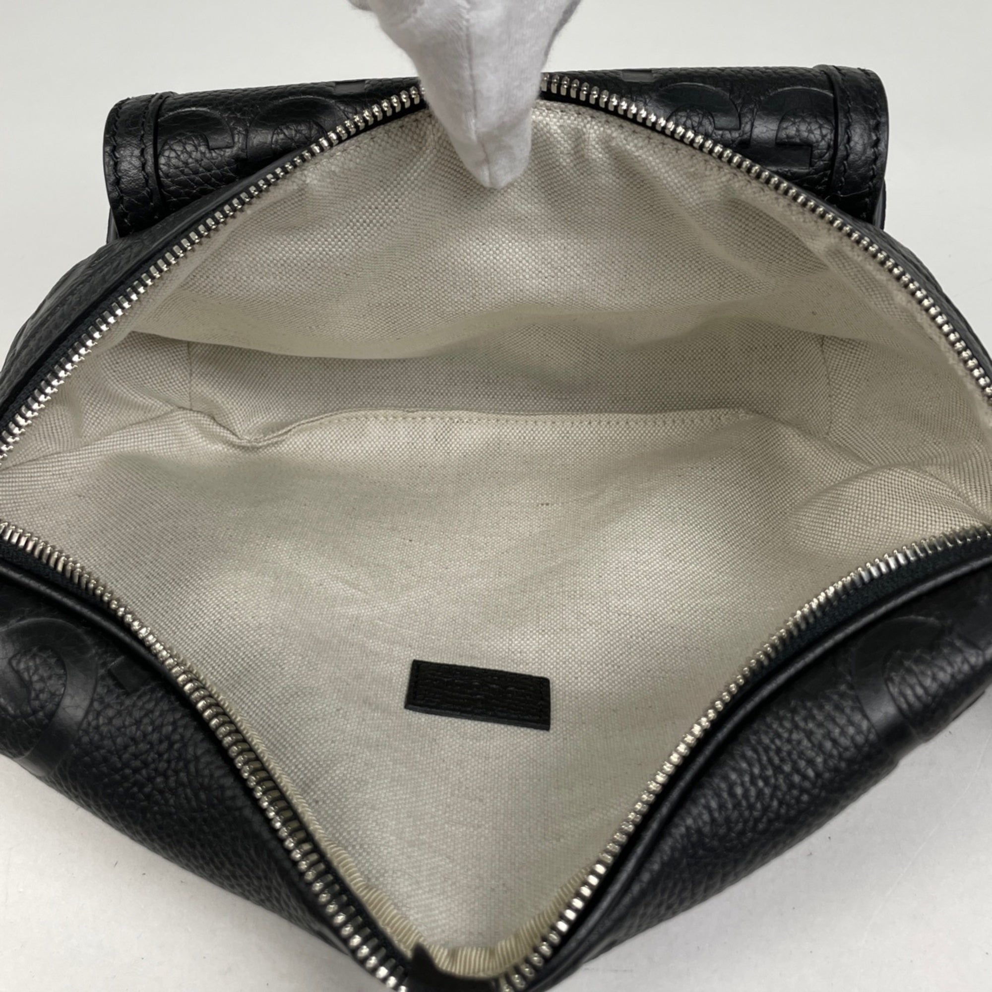 Gucci Black Leather (Pre-Owned)