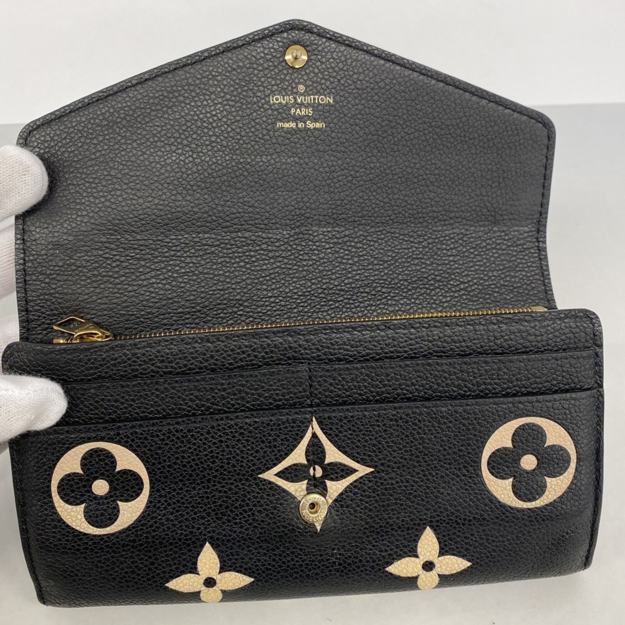 Louis Vuitton Beige Black Long Wallet (Bi-Fold) (Pre-Owned)