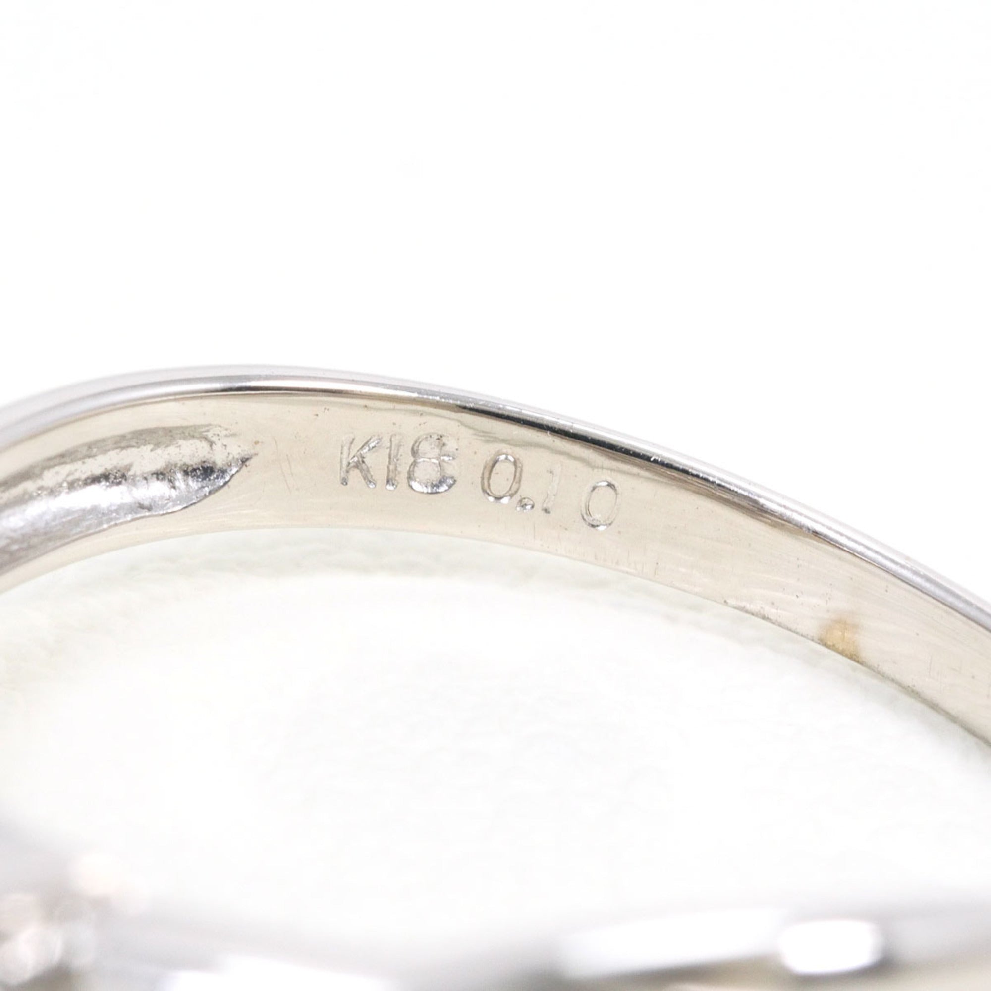 Unbranded White Gold White Gold (18K) Band Ring (Pre-Owned)