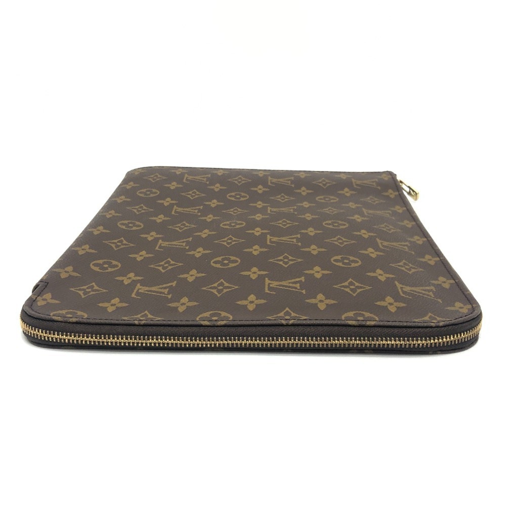 Louis Vuitton Brown Clutch Bag (Pre-Owned)