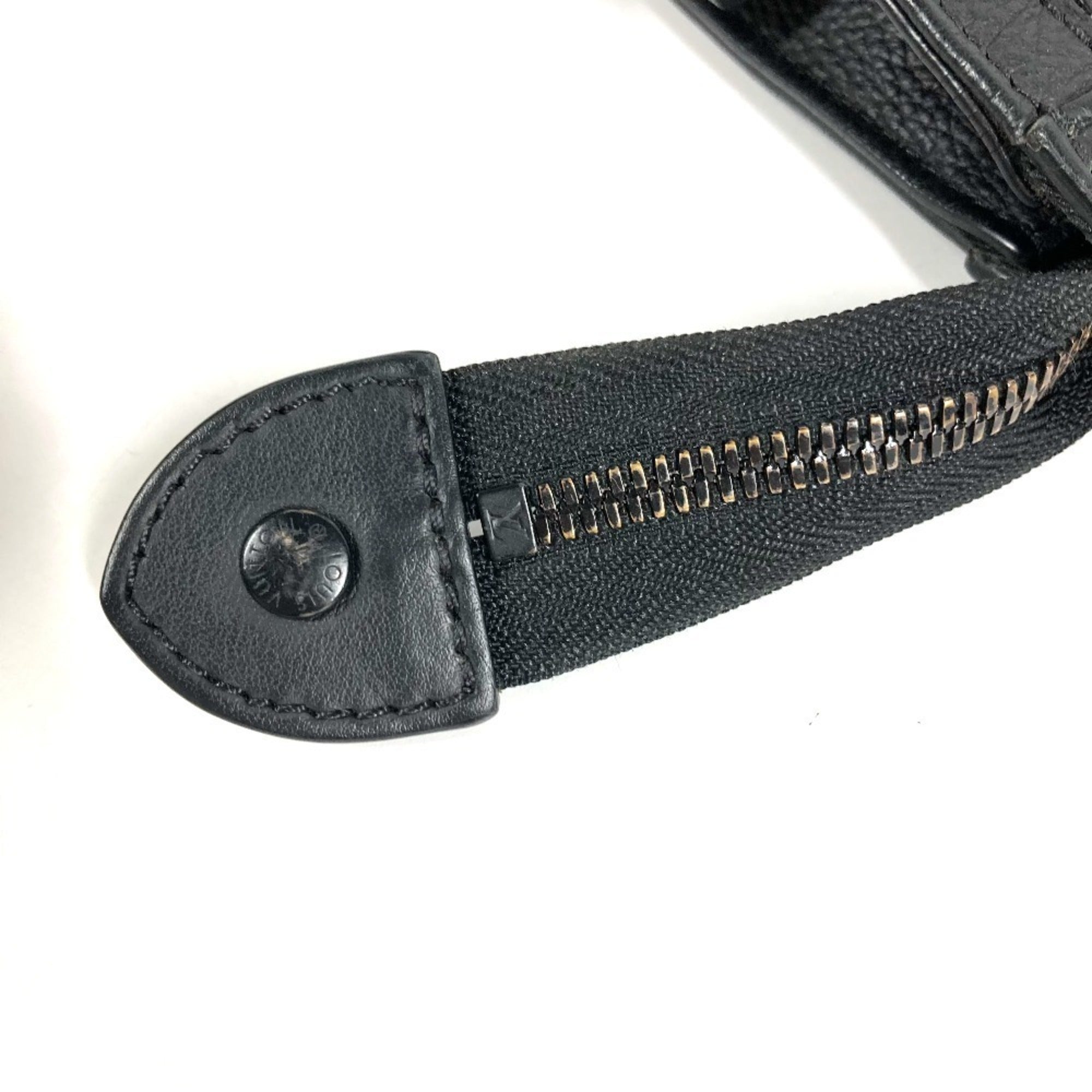 Louis Vuitton Black Leather Clutch Bag Pochette Shoulder Bag (Pre-Owned)