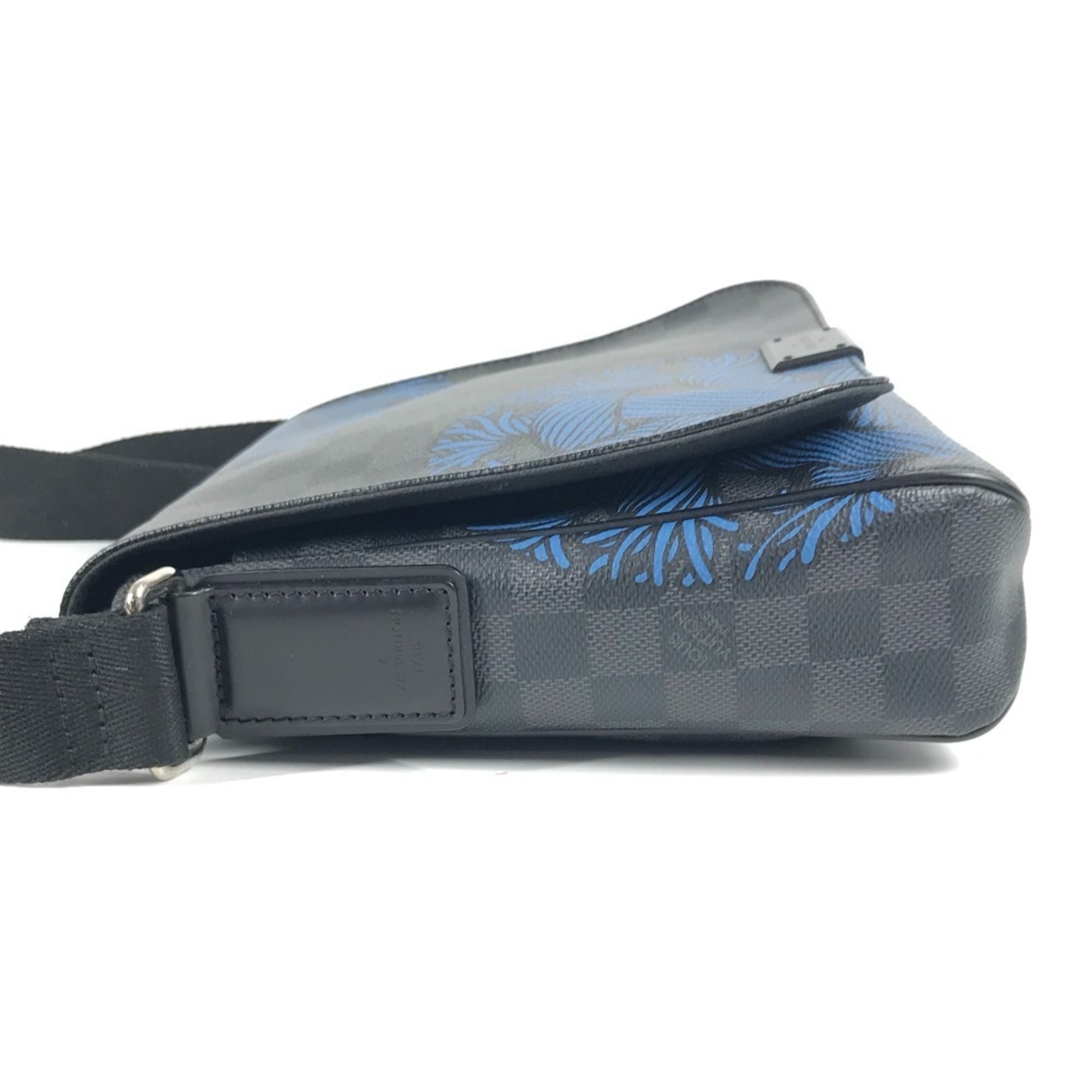 Louis Vuitton Black Blue Damier Graphite Messenger Bag Shoulder Bag (Pre-Owned)