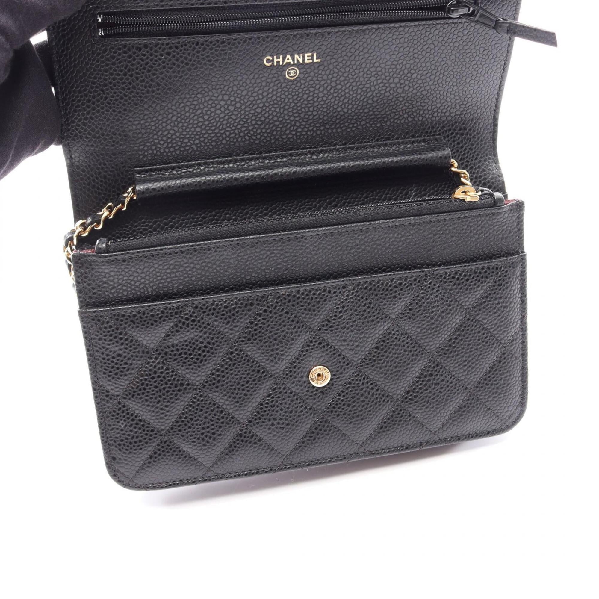 Chanel Black Grained Calfskin Handbag Shoulder Bag (Pre-Owned)