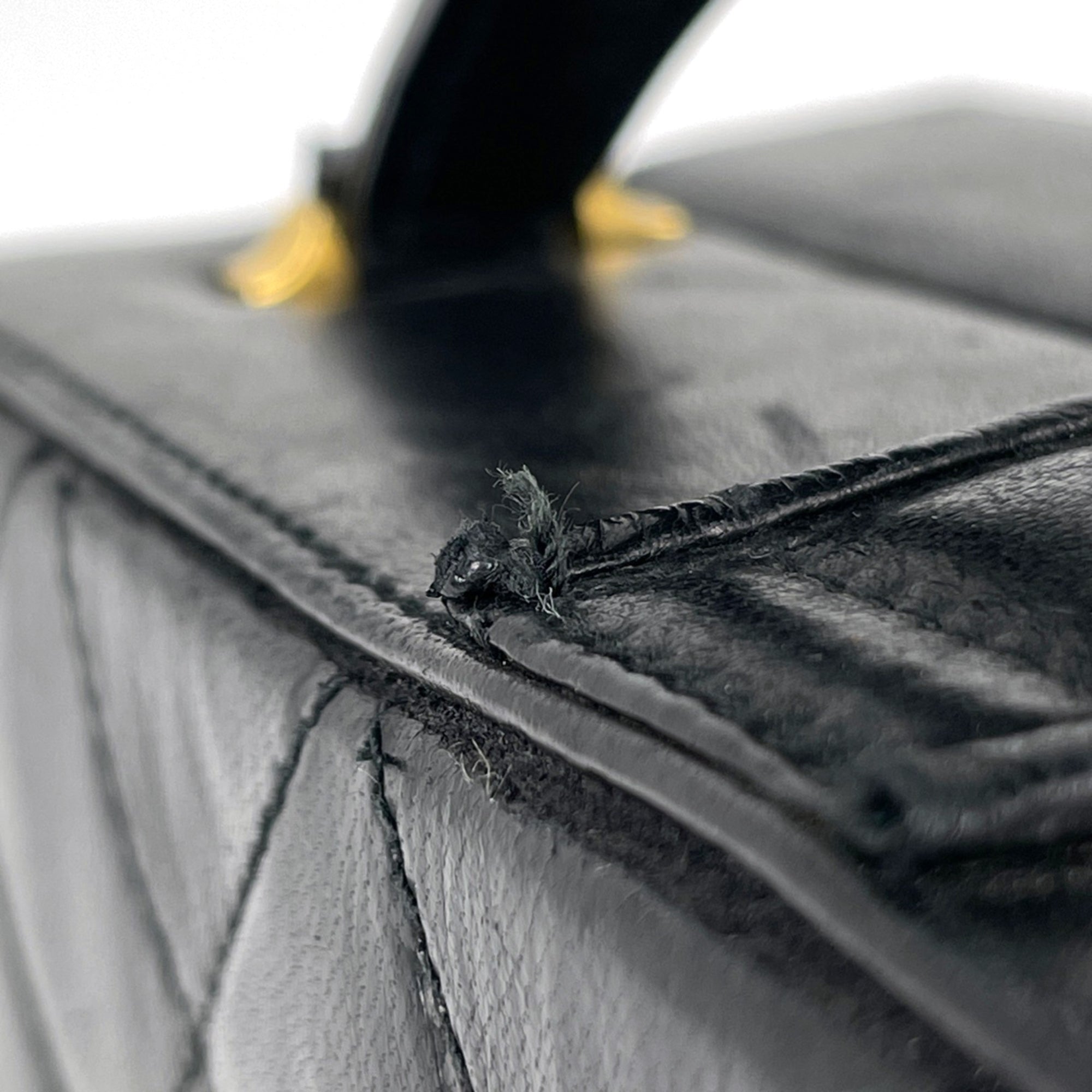 Chanel Black Leather Handbag Shoulder Bag (Pre-Owned)