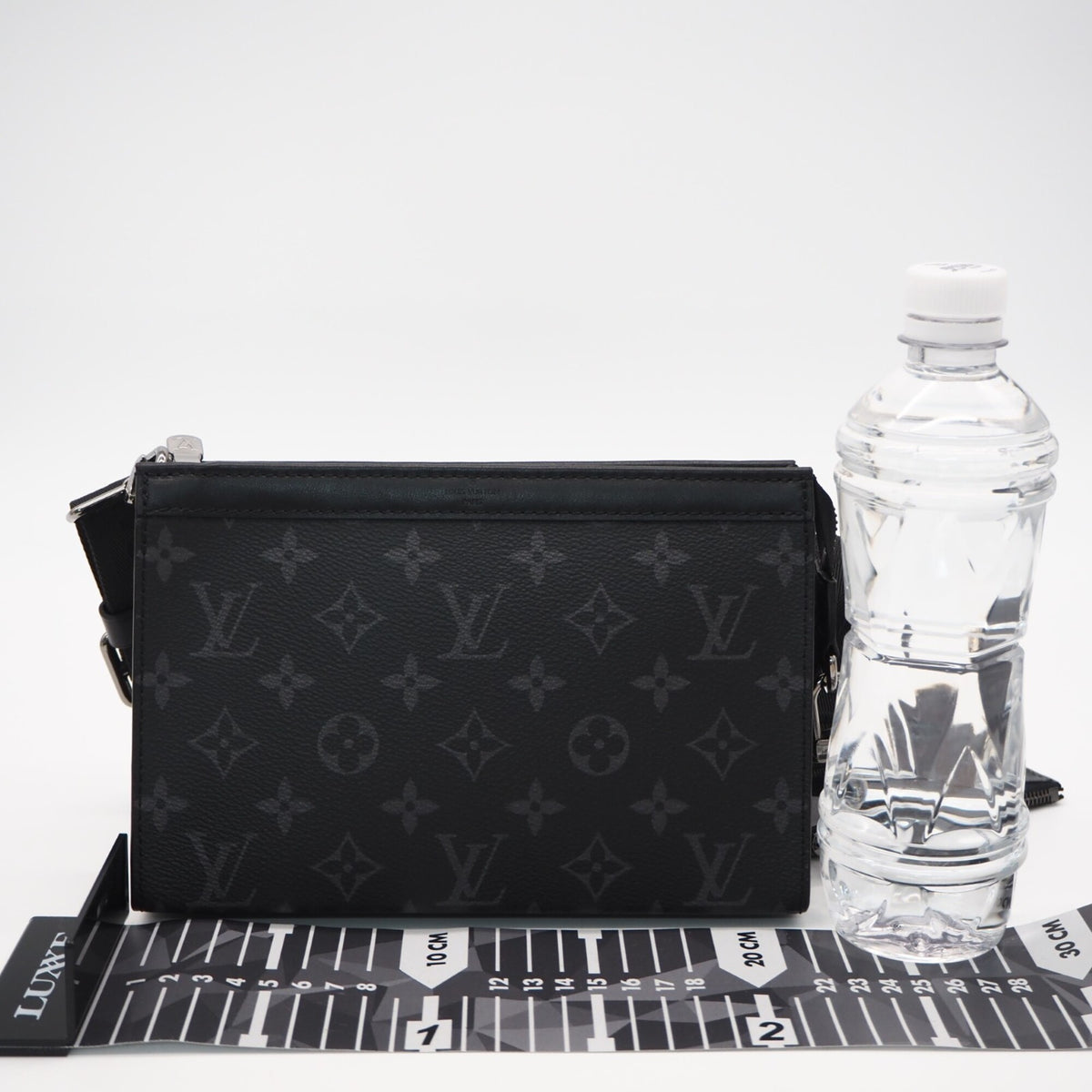Louis Vuitton Black Coated Canvas Leather Pouch Shoulder Bag (Pre-Owned)