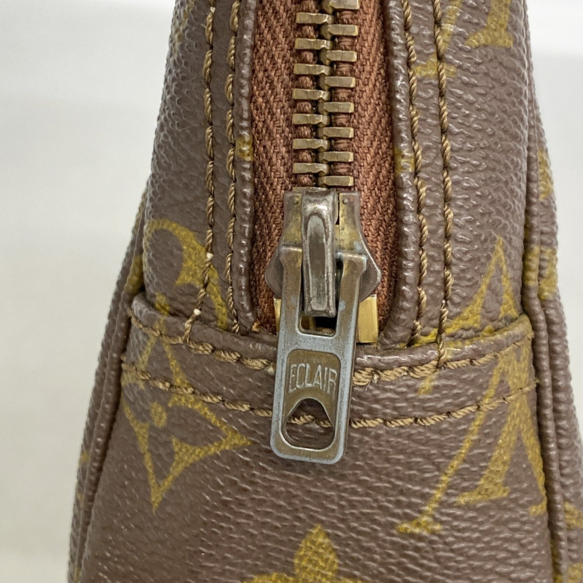 Louis Vuitton Brown Pouch (Pre-Owned)