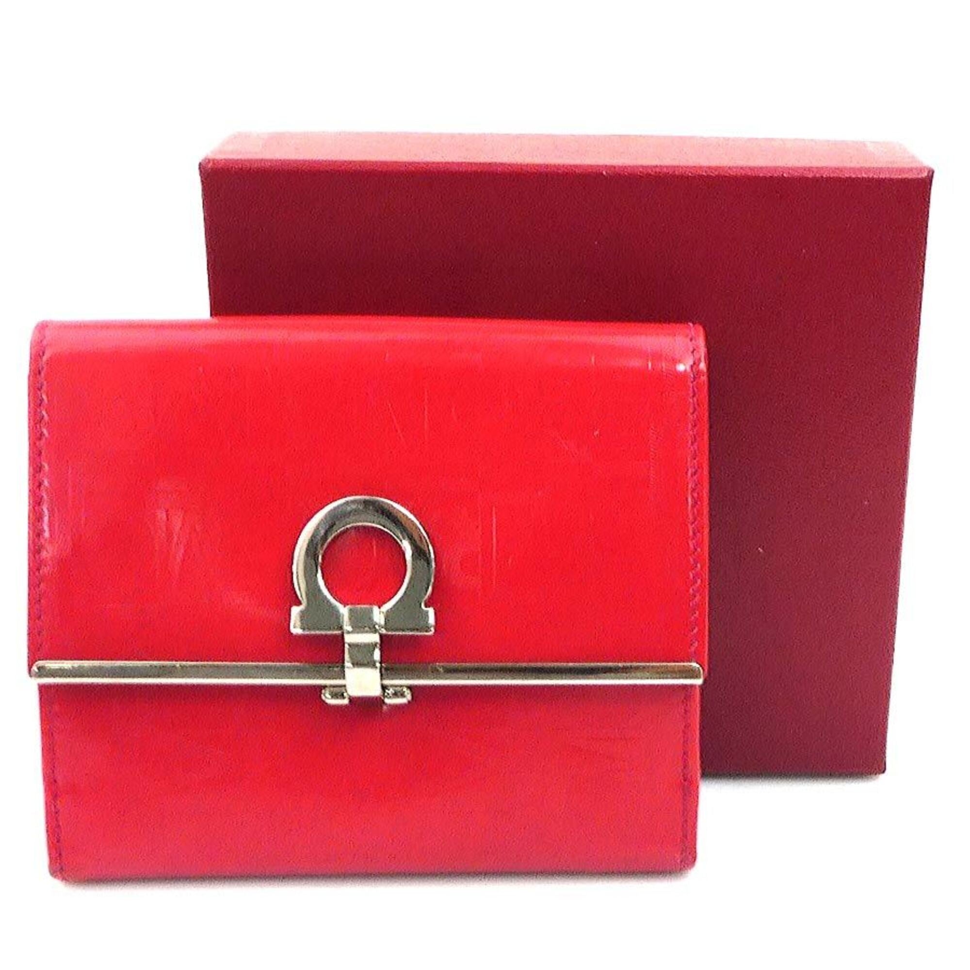 Salvatore Ferragamo Red Color Leather Wallet (Bi-Fold) (Pre-Owned)