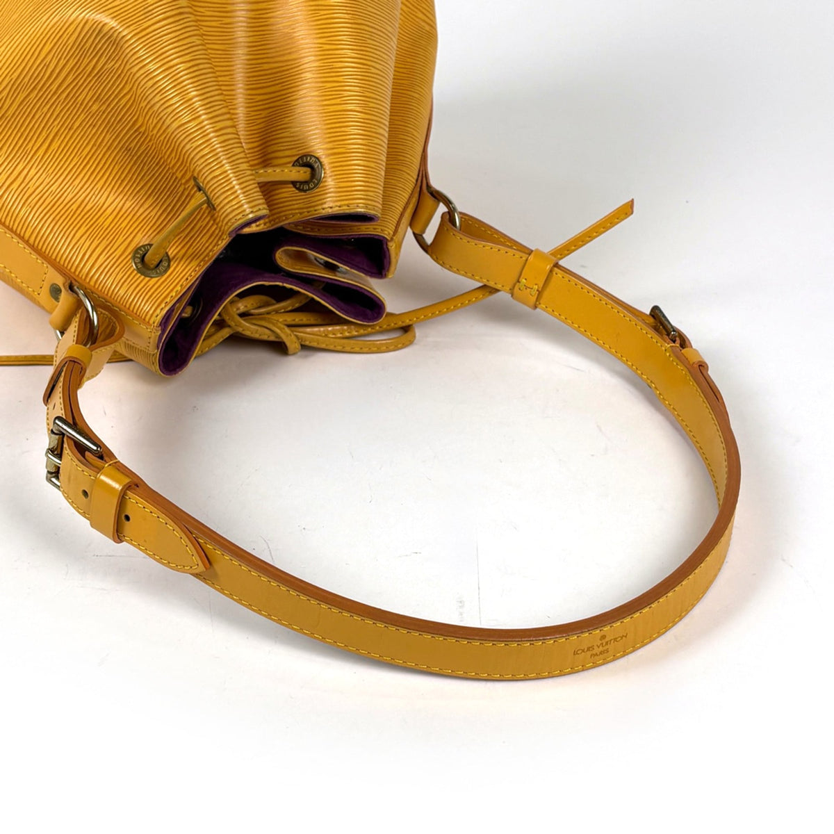 Louis Vuitton Yellow Epi Leather Shoulder Bag (Pre-Owned)
