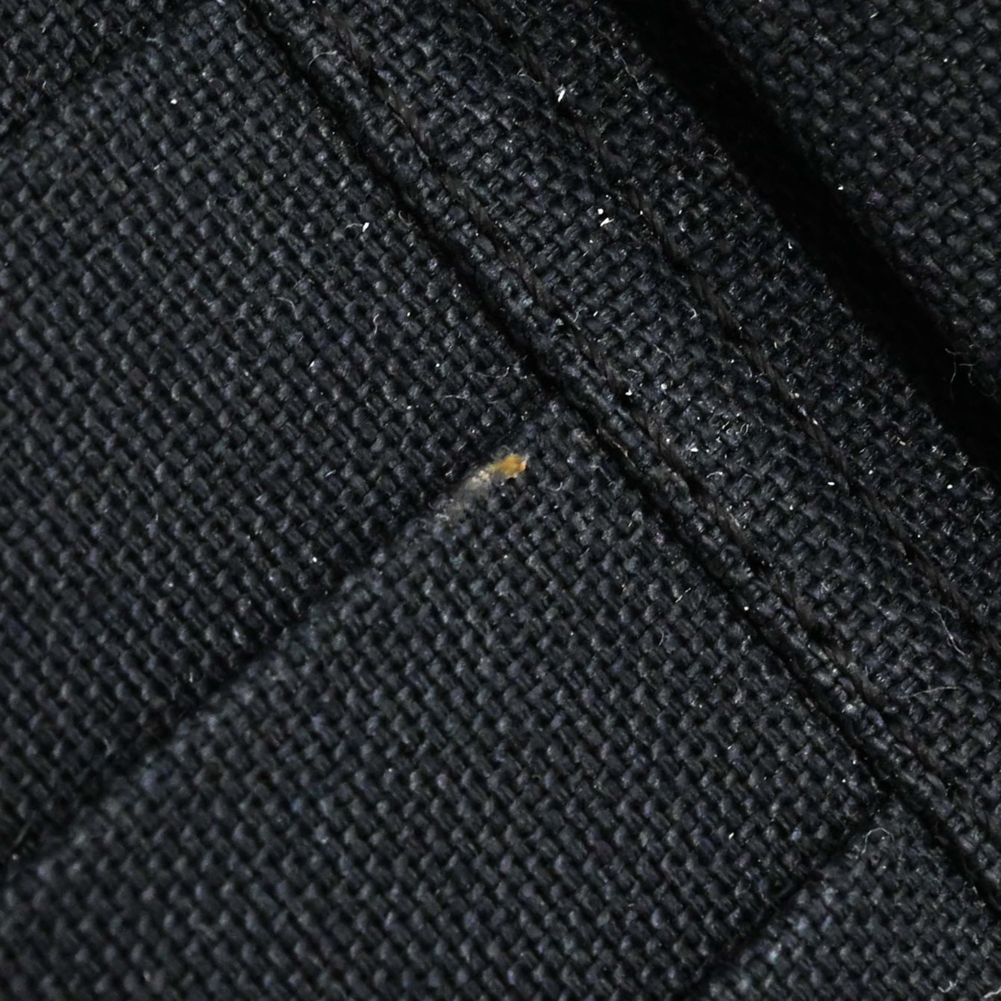 Louis Vuitton Black Taiga Leather Clutch Bag (Pre-Owned)