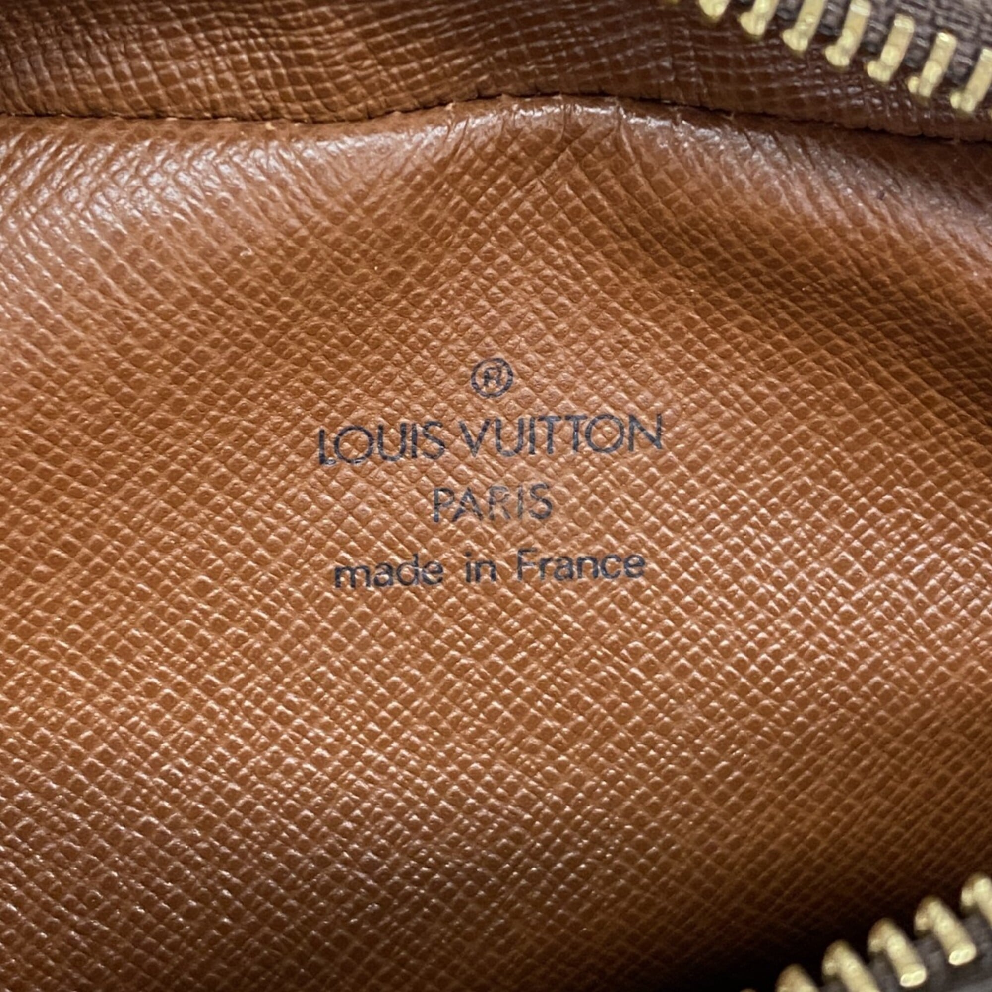 Louis Vuitton Brown Shoulder Bag (Pre-Owned)
