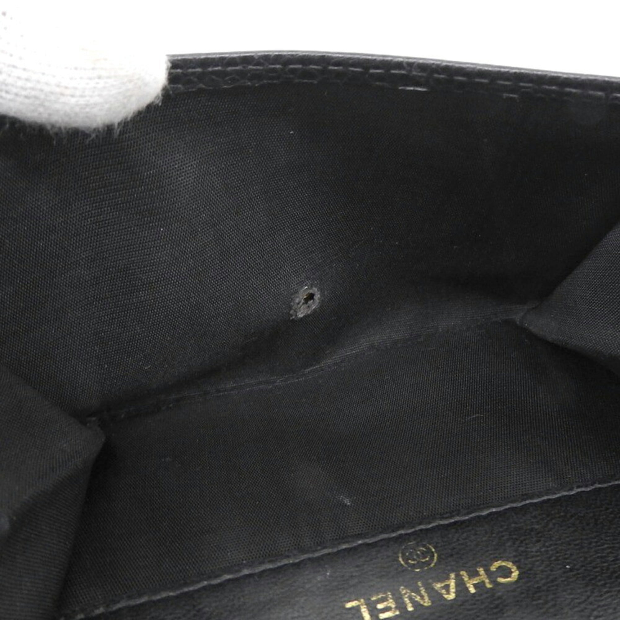 Chanel Black Grained Calfskin Wallet (Bi-Fold) (Pre-Owned)