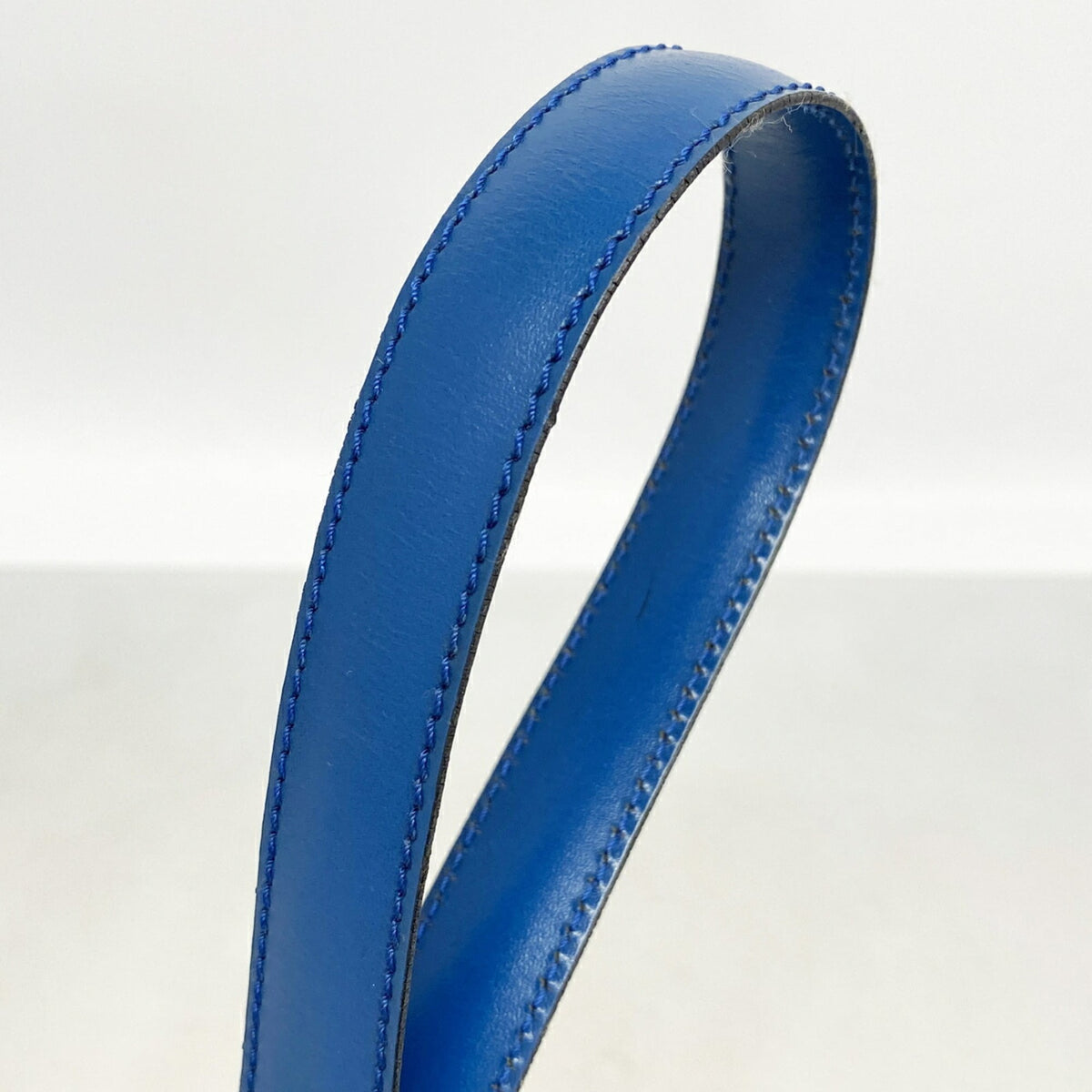 Louis Vuitton Toledo Blue Shoulder Bag (Pre-Owned)