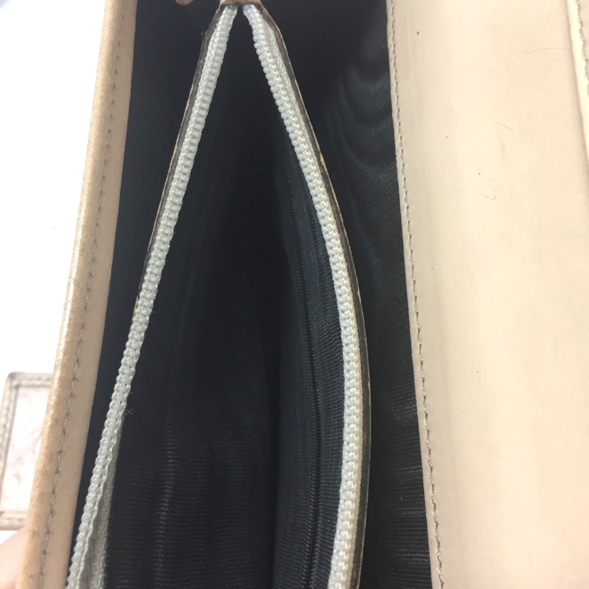 Gucci Pink Beige Gg Canvas Long Wallet (Bi-Fold) (Pre-Owned)