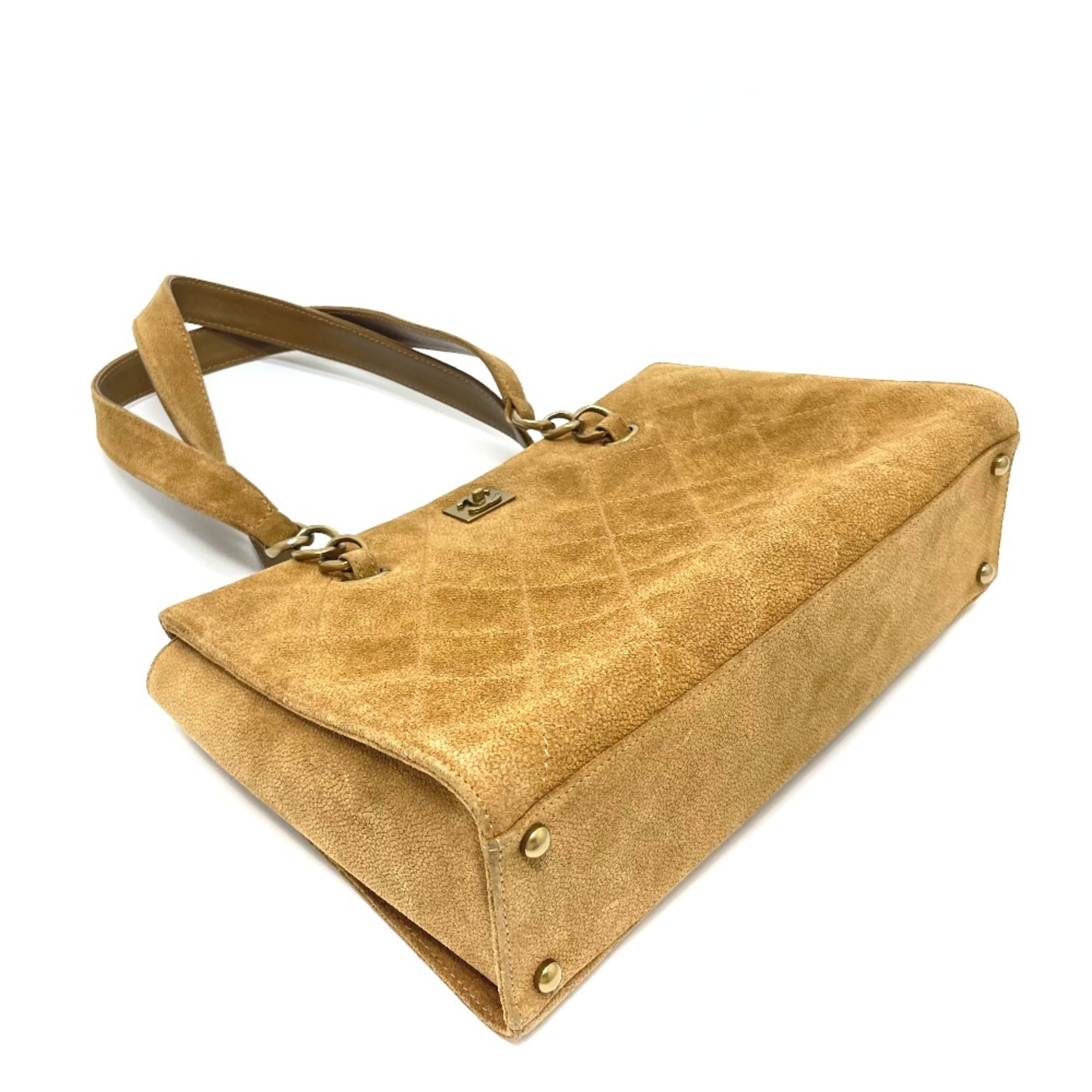 Chanel Brown Leather Shoulder Bag (Pre-Owned)