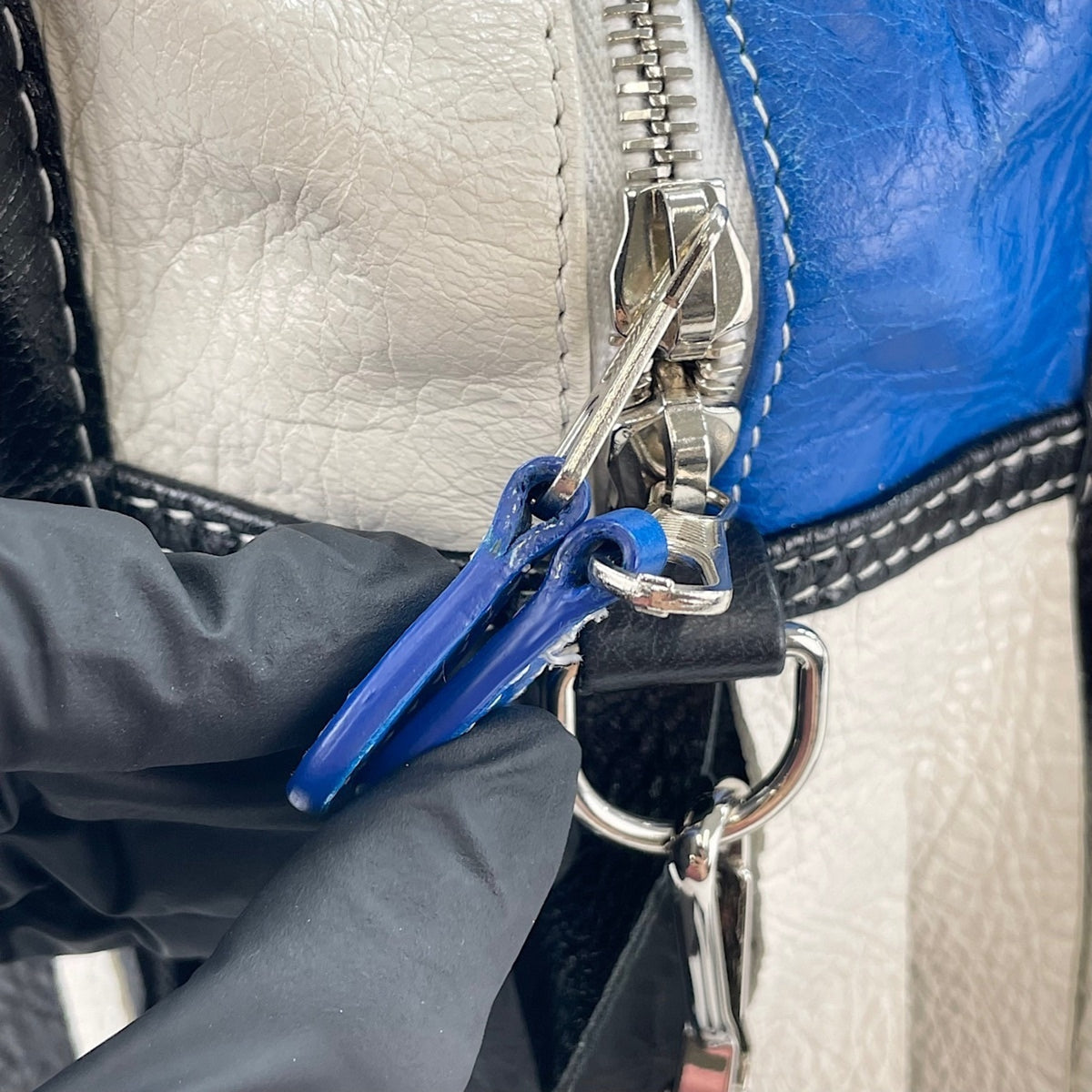 Balenciaga Black Handbag (Pre-Owned)