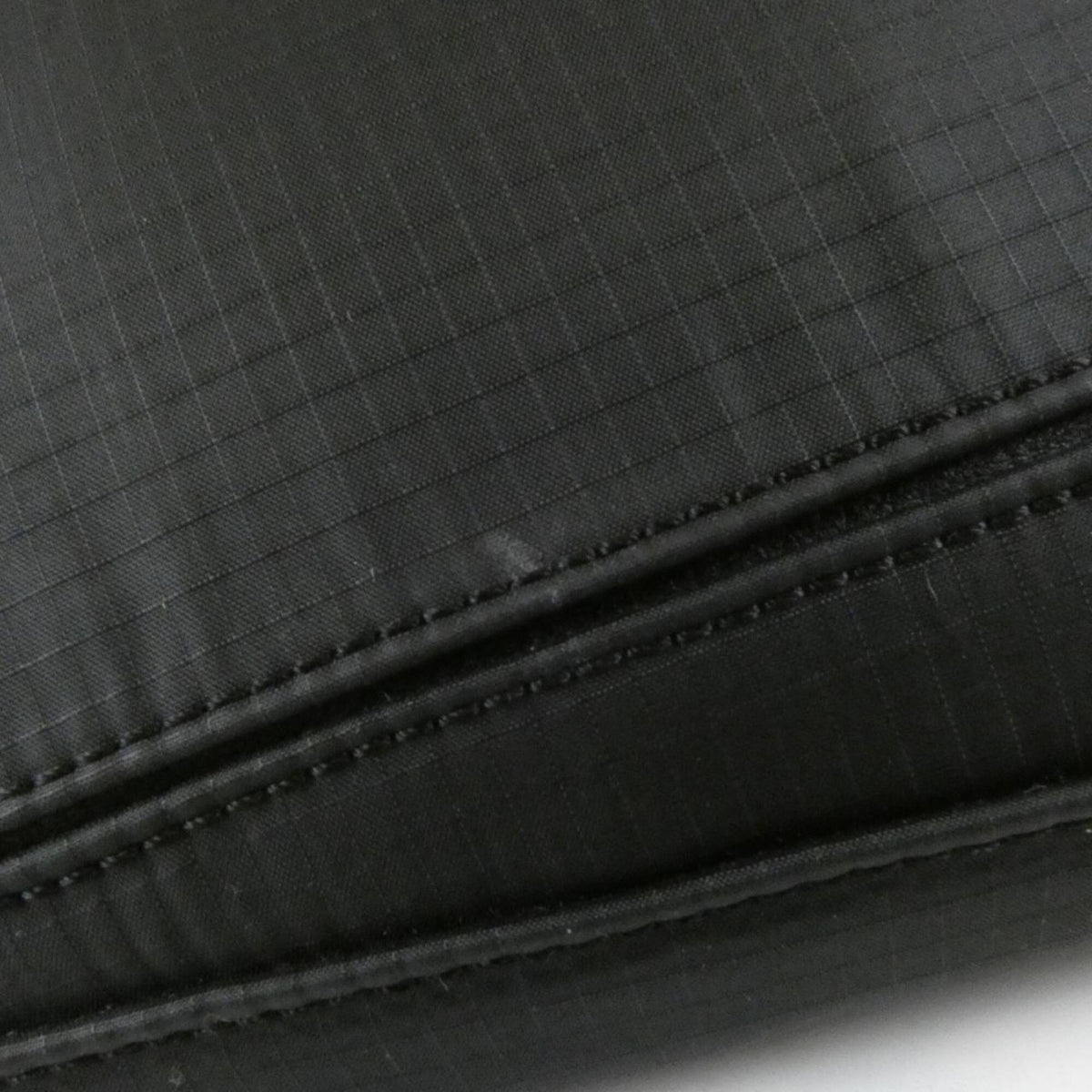 Loewe Black Nylon Leather Shoulder Bag (Pre-Owned)